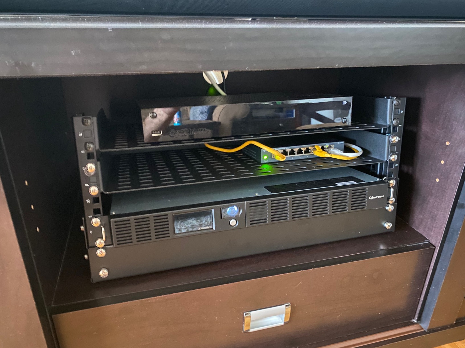CyberPower OR700LCDRM1U Smart App LCD UPS Battery Backup | 700VA/400W, 6 Outlets, AVR, 1U Rackmount, UL Certified customer photo 1