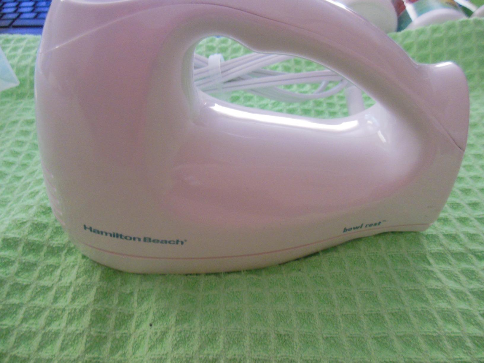 Hamilton Beach 6-Speed Electric Hand Mixer With QuickBurst and Bowl Rest customer photo 2