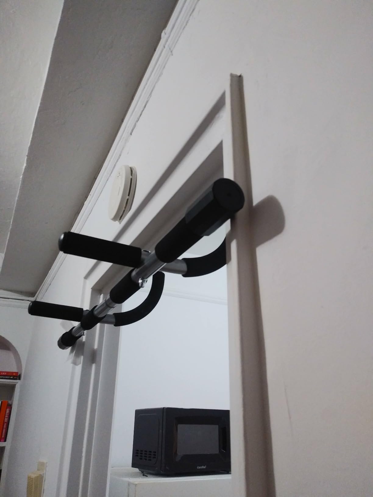 Iron Gym Pull-Up Bar - Total Upper Body Workout Bar for Doorway, Adjustable Width Locking, No Screws Portable Door Frame Horizontal Chin-up Bar, Fitness Exercise customer photo 2