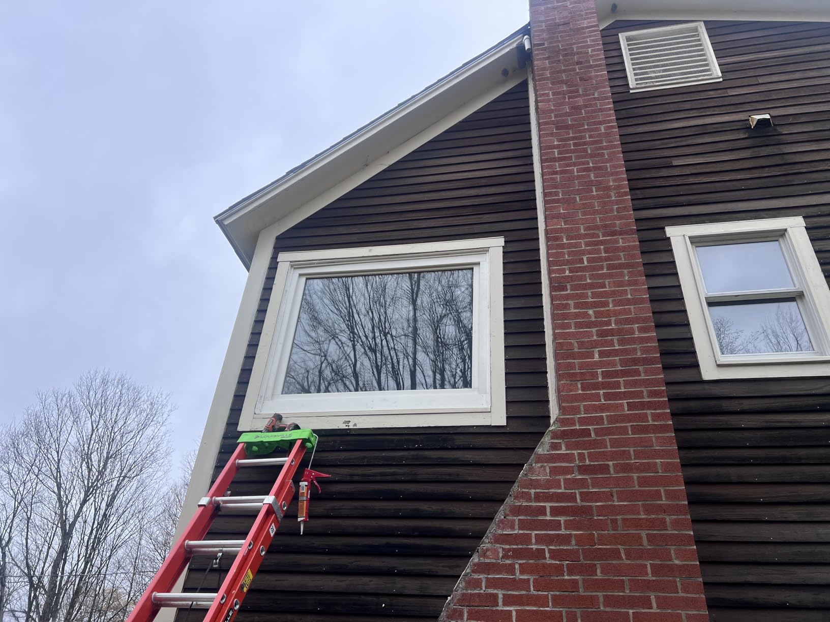 Louisville Ladder 20-Foot Fiberglass Extension Ladder, 300-Pound Load Capacity, Type IA, L-3022-20PT customer photo 1