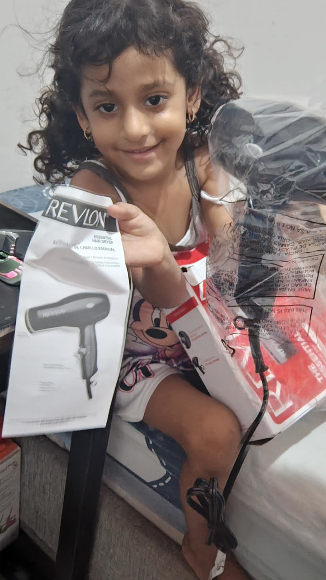 Revlon Compact Hair Dryer | 1875W Lightweight Design, Perfect for Travel, (Black) customer photo 2