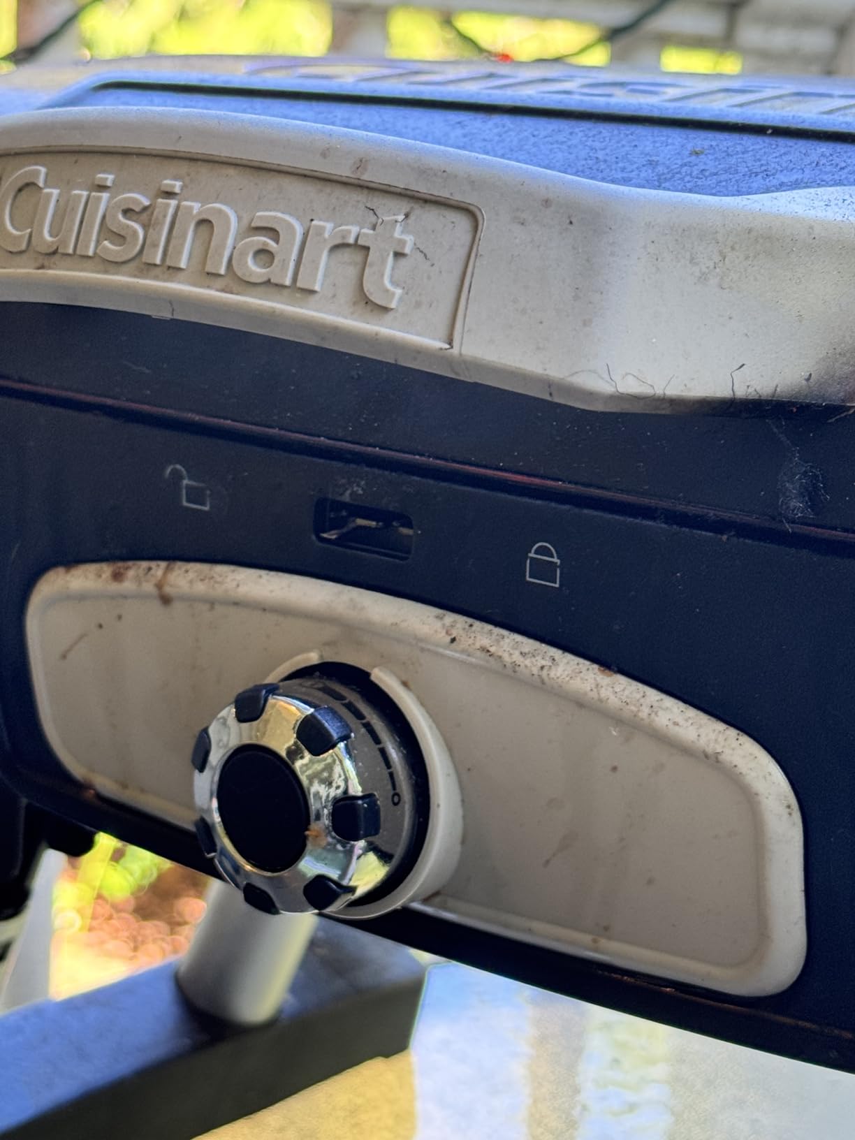 Cuisinart Petite Gourmet Portable Gas Grill, Compact Portable Grill Propane, 150 Sq. In. Cooking Surface, 5,500 BTU Burner Small Gas Grills for Camping, BBQ, Folding Legs and Carry Handles, Red customer photo 2