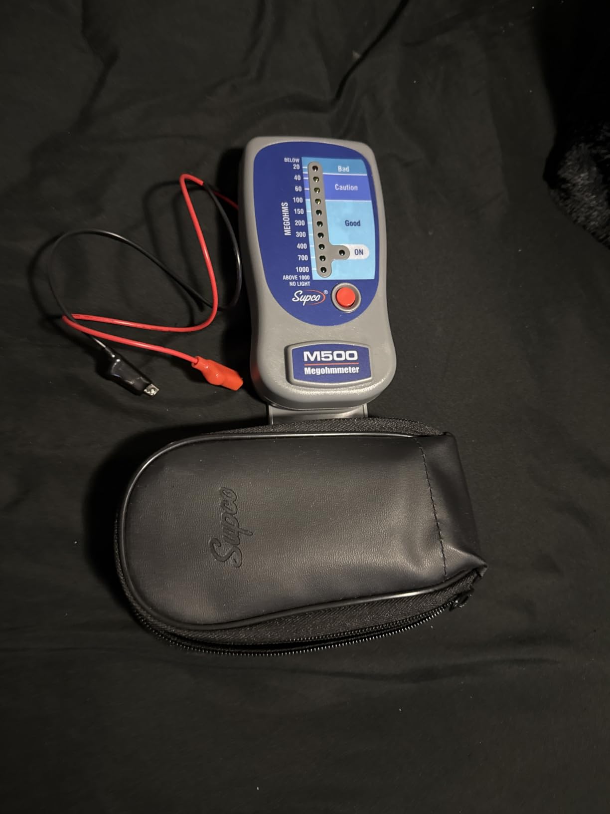 Supco M500 Electronic Megohmmeter, Insulation Tester, 0 to 1000 Megohms, for HVAC, Refrigerator Compressors, Motors, Portable Appliances, Relay Circuits, with Soft Carrying Case, Black customer photo 1