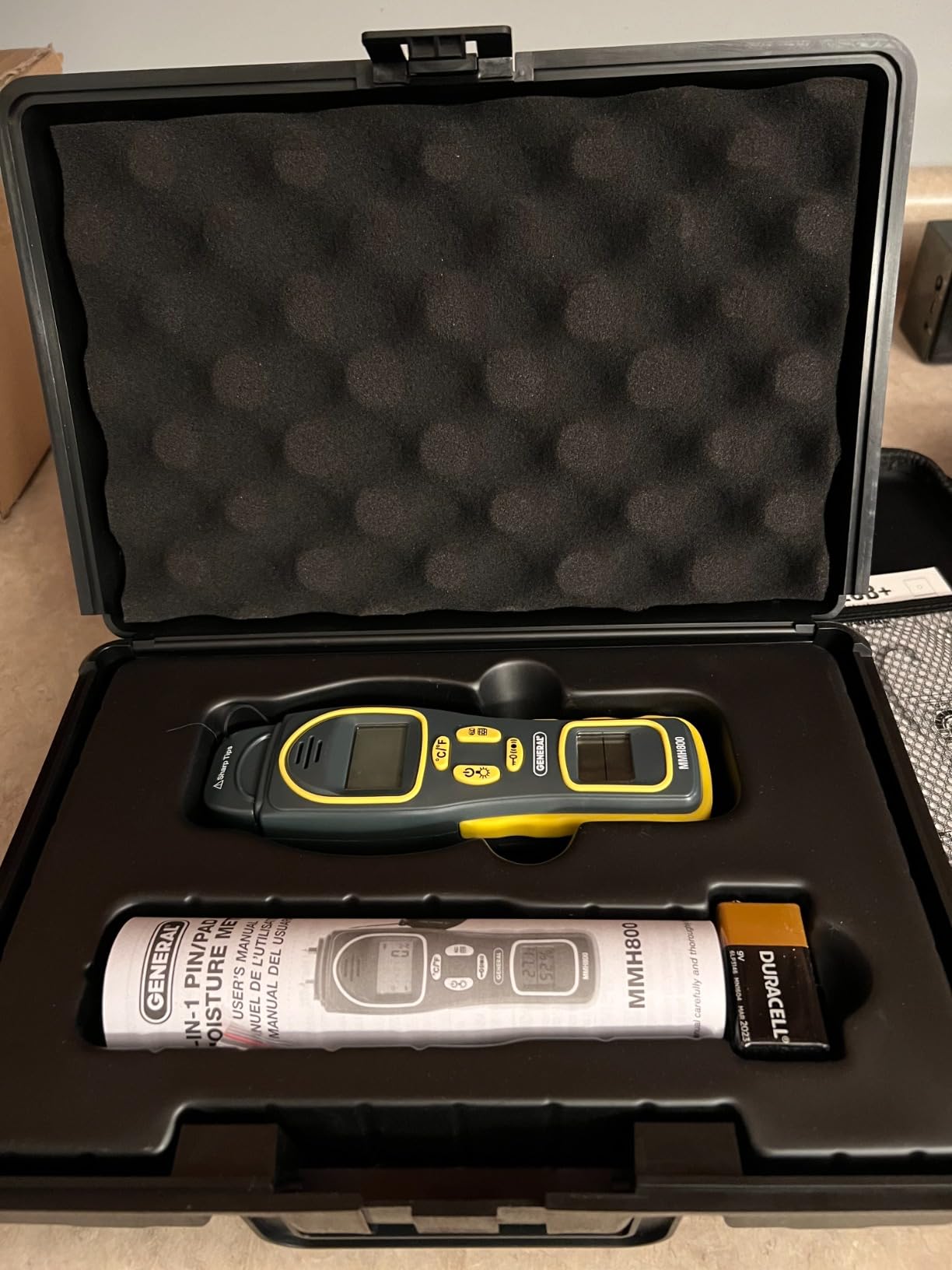 General Tools MMH800 Pin/Pinless Moisture Meter w/Temp and Humidity customer photo 2