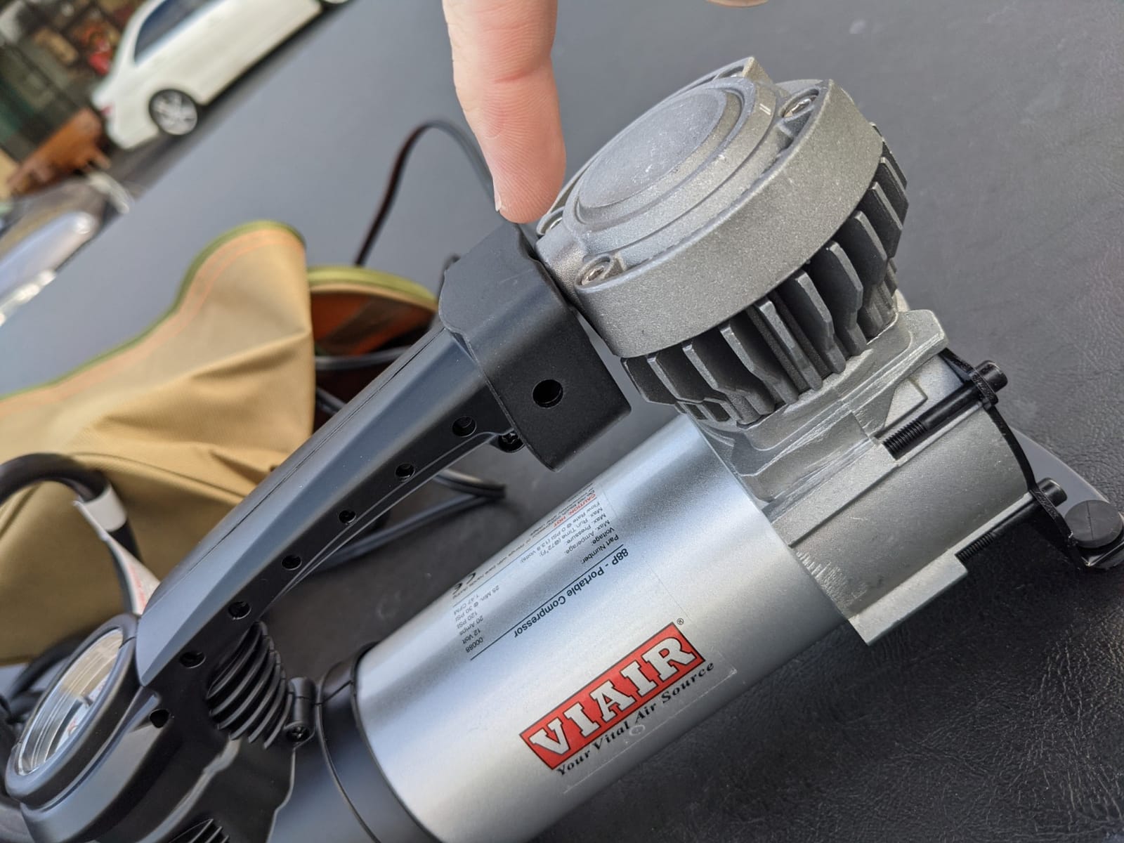 VIAIR 88P - 00088 Portable Compressor Kit with Alligator Clamps, Tire Inflator, Tire Air Pump, 12V, 120 PSI, for Up to 33 Inch Tires customer photo 2