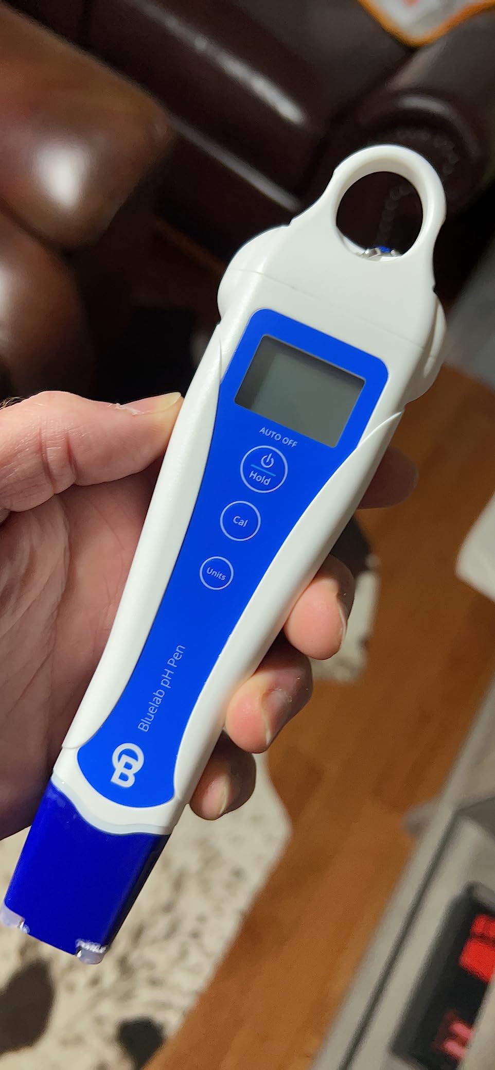Bluelab pH Pen - ± 0.1 pH Accurate, Durable Double Junction Probe, Waterproof & Floats, Auto Temperature Compensation, Easy Calibration - Made in NZ customer photo 2