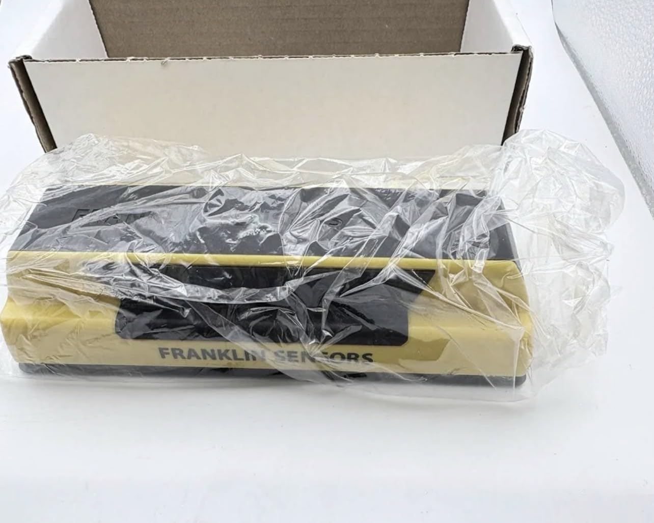 Franklin Sensors ProSensor 710 13-Sensor Stud Finder Wall Scanner | Accurate Wood and Metal Stud Detector, Made in the USA, Shows Full Width of Studs, No Calibration Required customer photo 1
