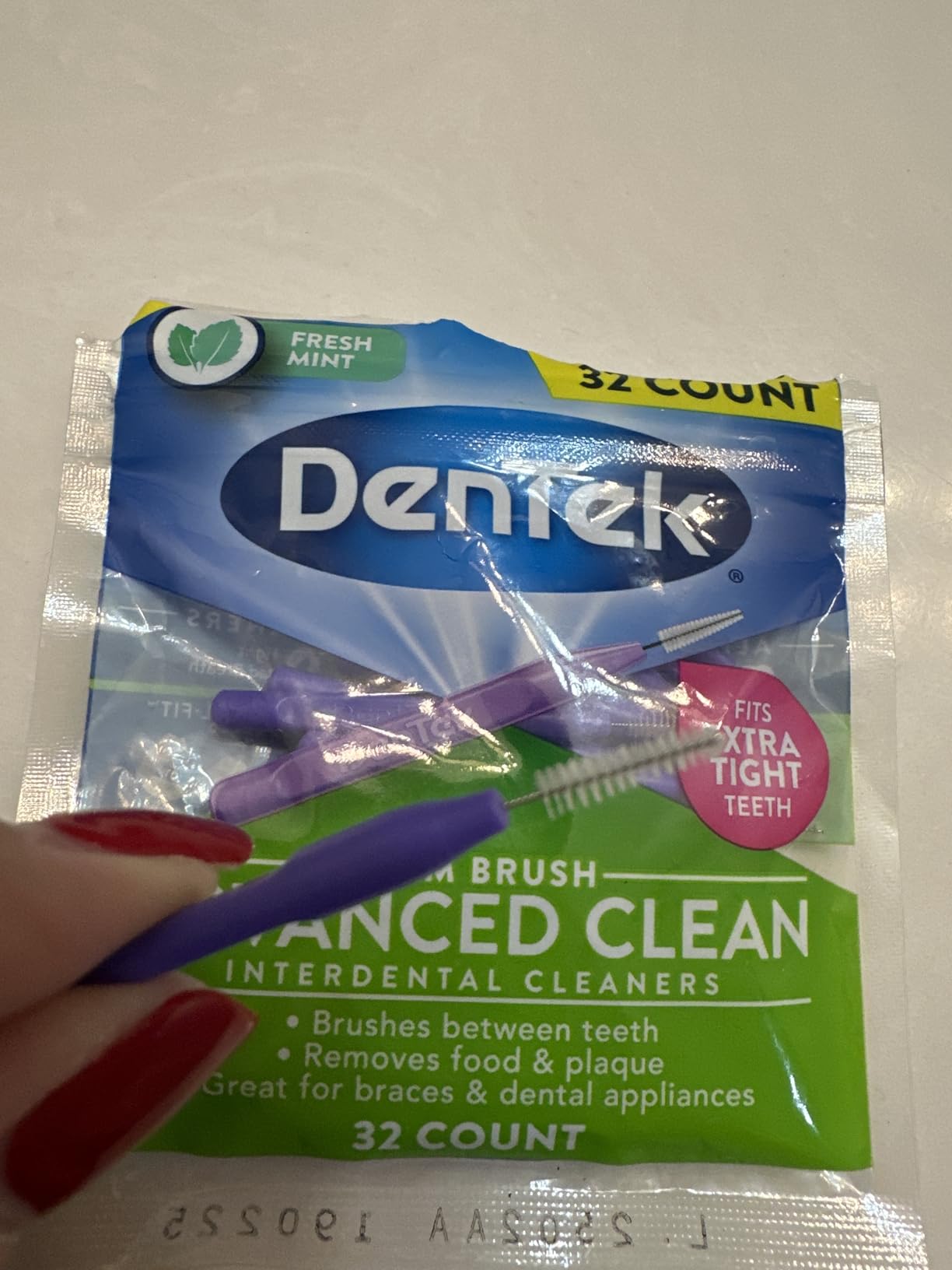 DenTek Interdental Brushes, Advanced Clean Slim Brush, 32 Count | Mint Flavor, Fits Extra Tight Spaces Between Teeth, Removes Plaque, Good for Orthodontics, Flexible Brush customer photo 1