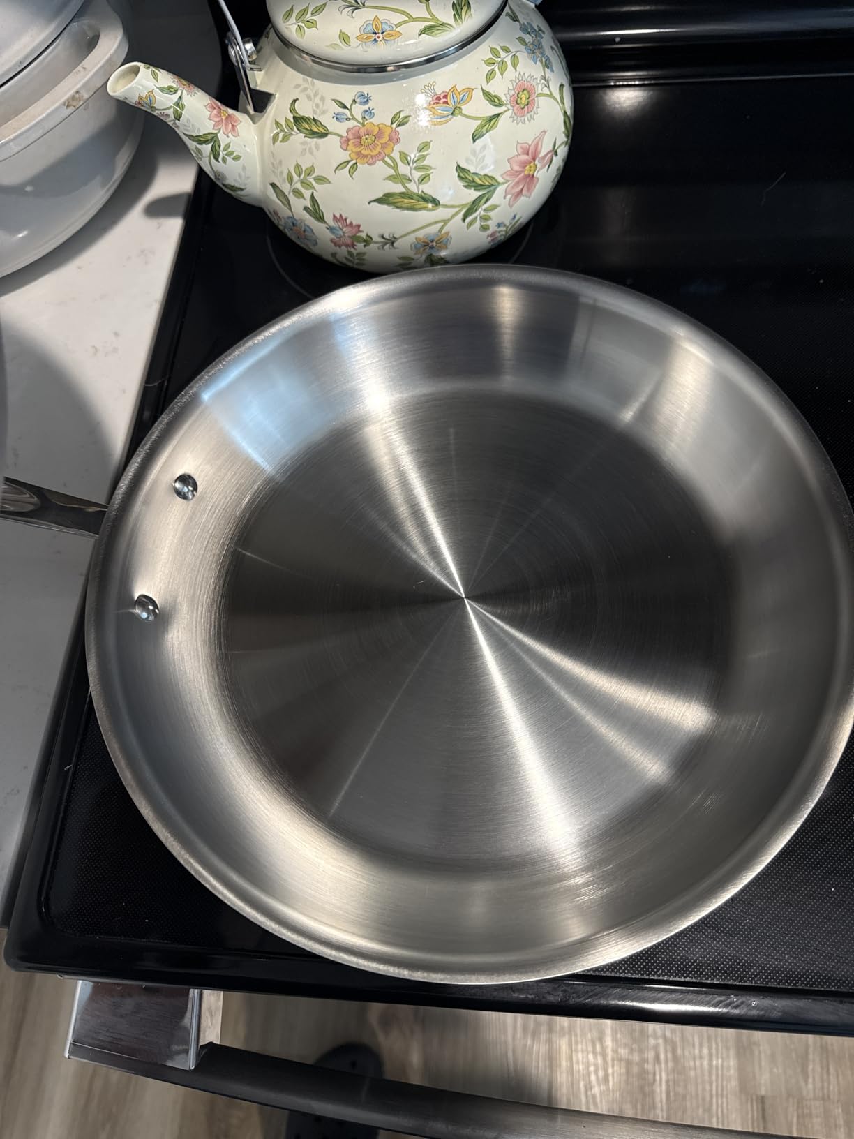 All-Clad D3 Stainless Steel 12 inch Frying Pan With Lid - Made in the USA - Professional Cookware - Oven Safe & Induction Compatible customer photo 1