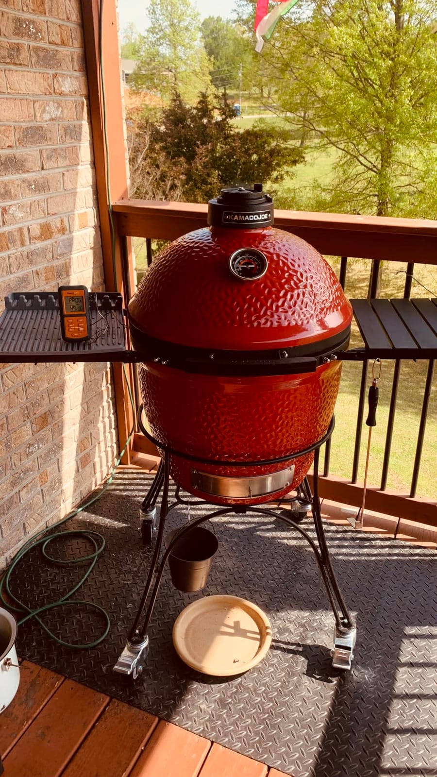 Kamado Joe Classic Joe I Premium 18-inch Ceramic Charcoal Grill and Smoker in Red with Cart, Side Shelves, Grill Gripper, and Ash Tool, 250 Cooking Square Inches, 2 Tier Cooking System, Model KJ23RH customer photo 2