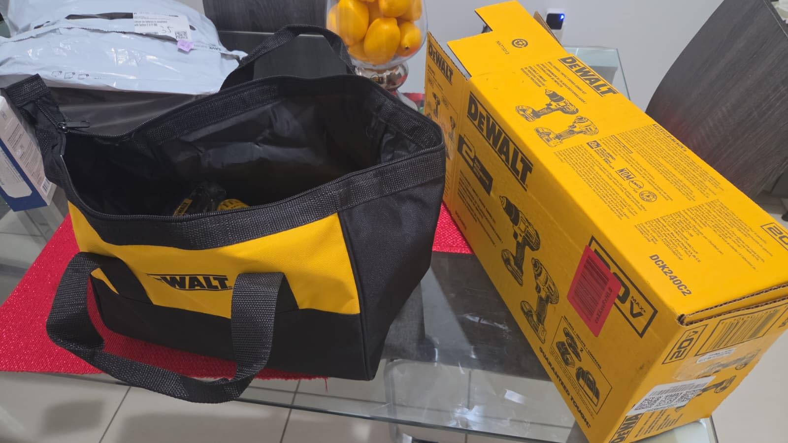 DEWALT 20V MAX Cordless Drill and Impact Driver, Power Tool Combo Kit, Includes 2 Batteries, Charger and Bag (DCK240C2) customer photo 1