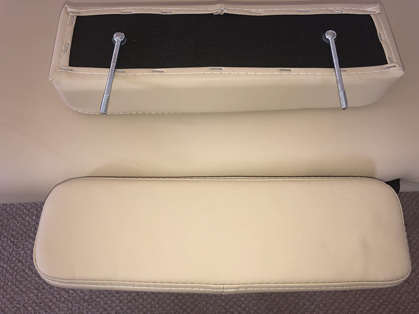 Saloniture Professional Portable Folding Massage Table with Carrying Case - Black customer photo 2