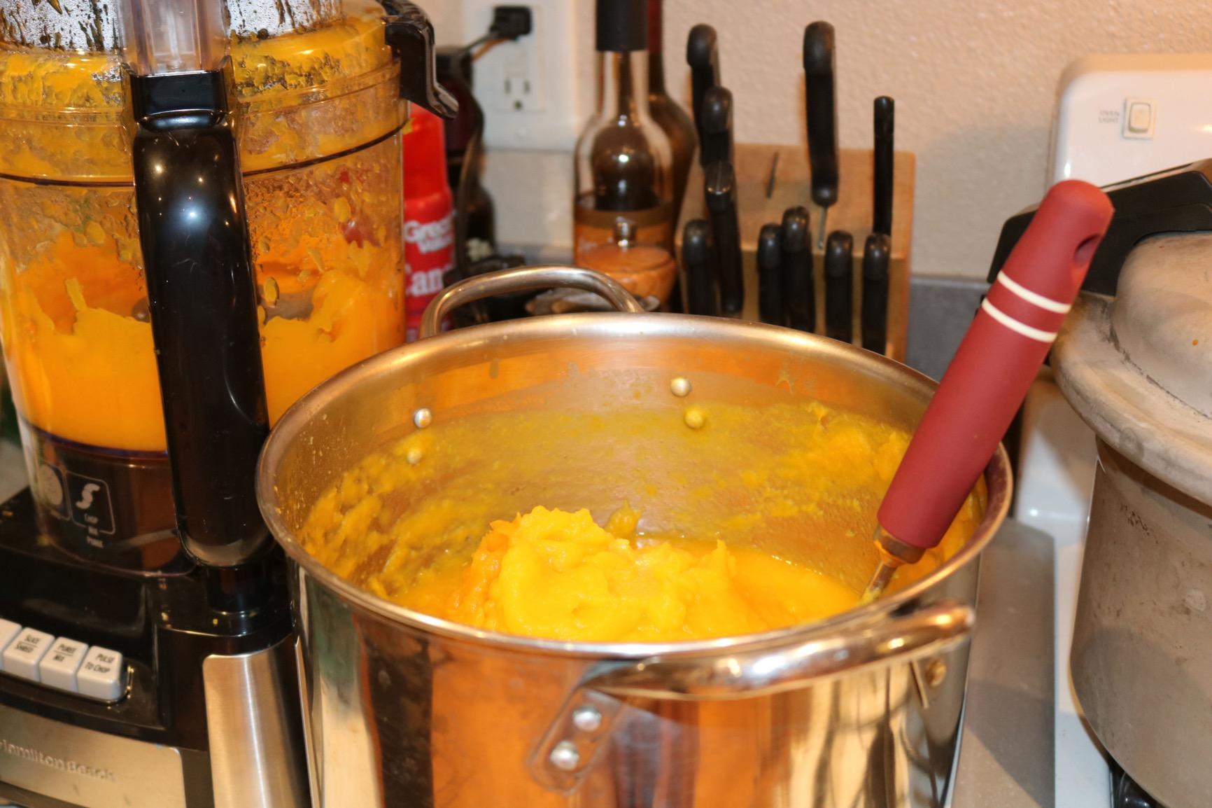 Hamilton Beach 12 Cup Stack & Snap Food Processor and Vegetable Chopper, 450 Watt Motor (70725A) customer photo 2