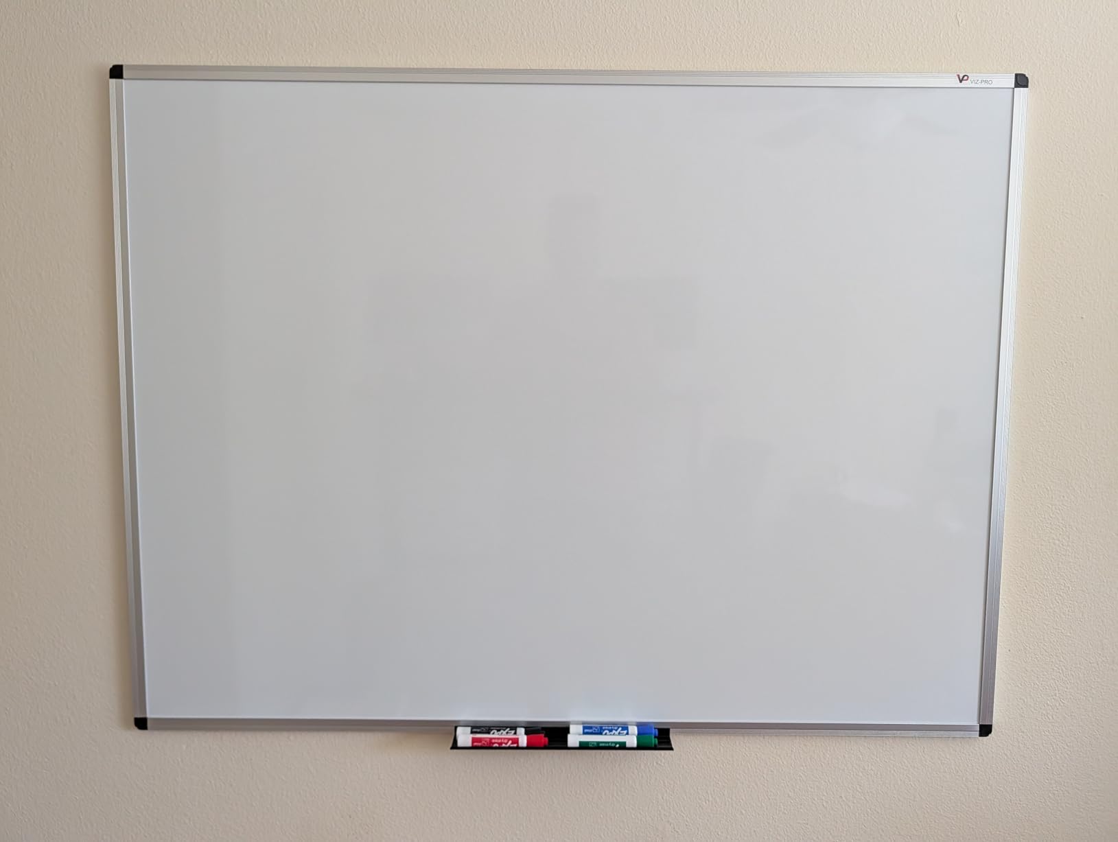 VIZ-PRO Magnetic Dry Erase Board, 36 X 24 Inches, Silver Aluminium Frame customer photo 1