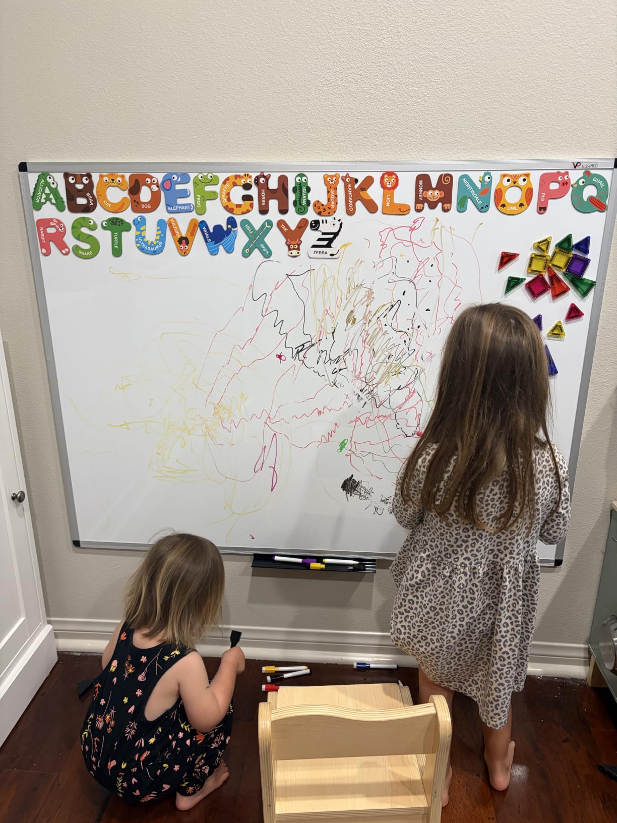 VIZ-PRO Magnetic Dry Erase Board, 36 X 24 Inches, Silver Aluminium Frame customer photo 2