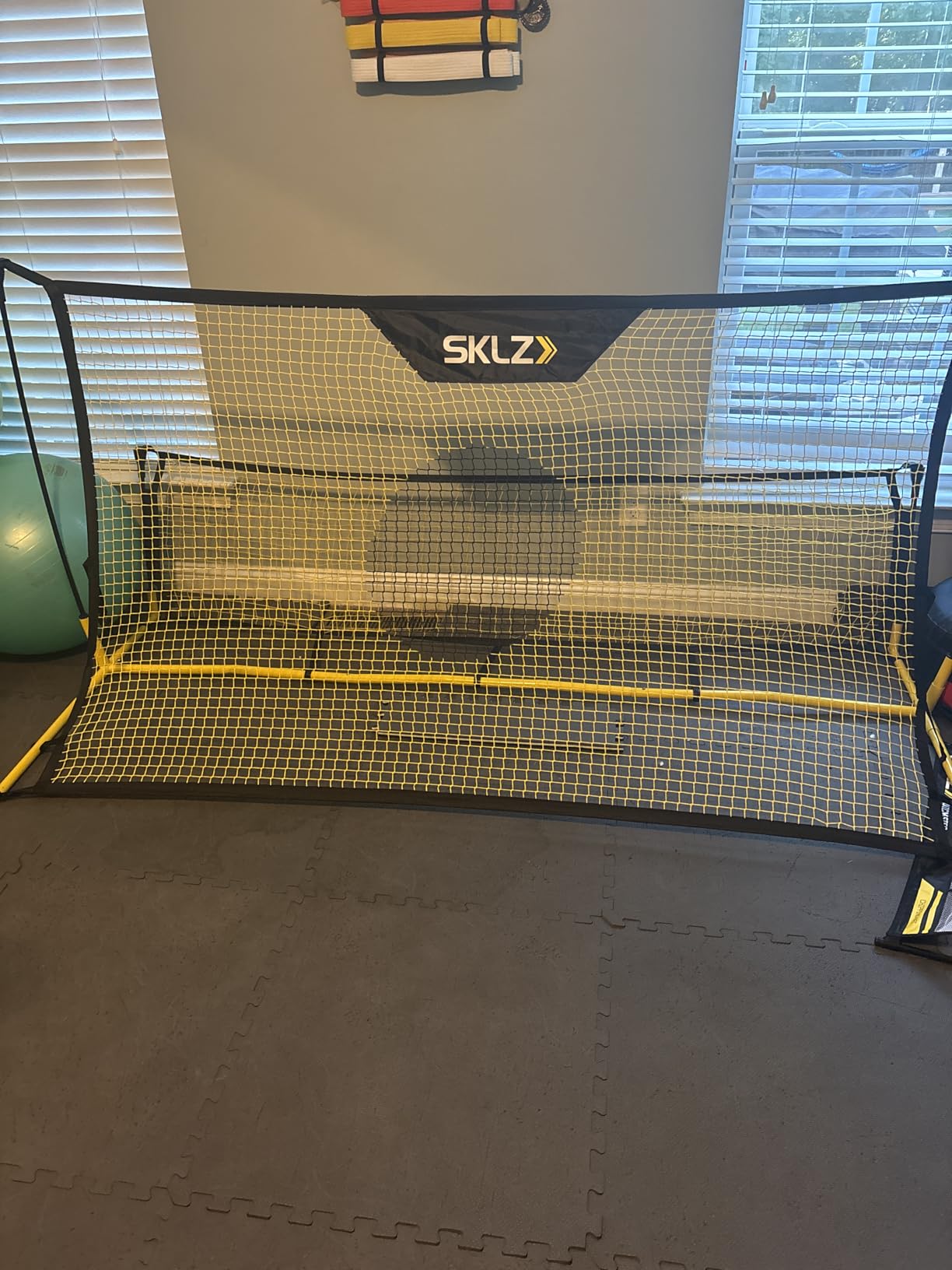 SKLZ Quickster Soccer Trainer - Dual-Sided Rebounder for Solo Passing, Receiving, Trapping Practice customer photo 1