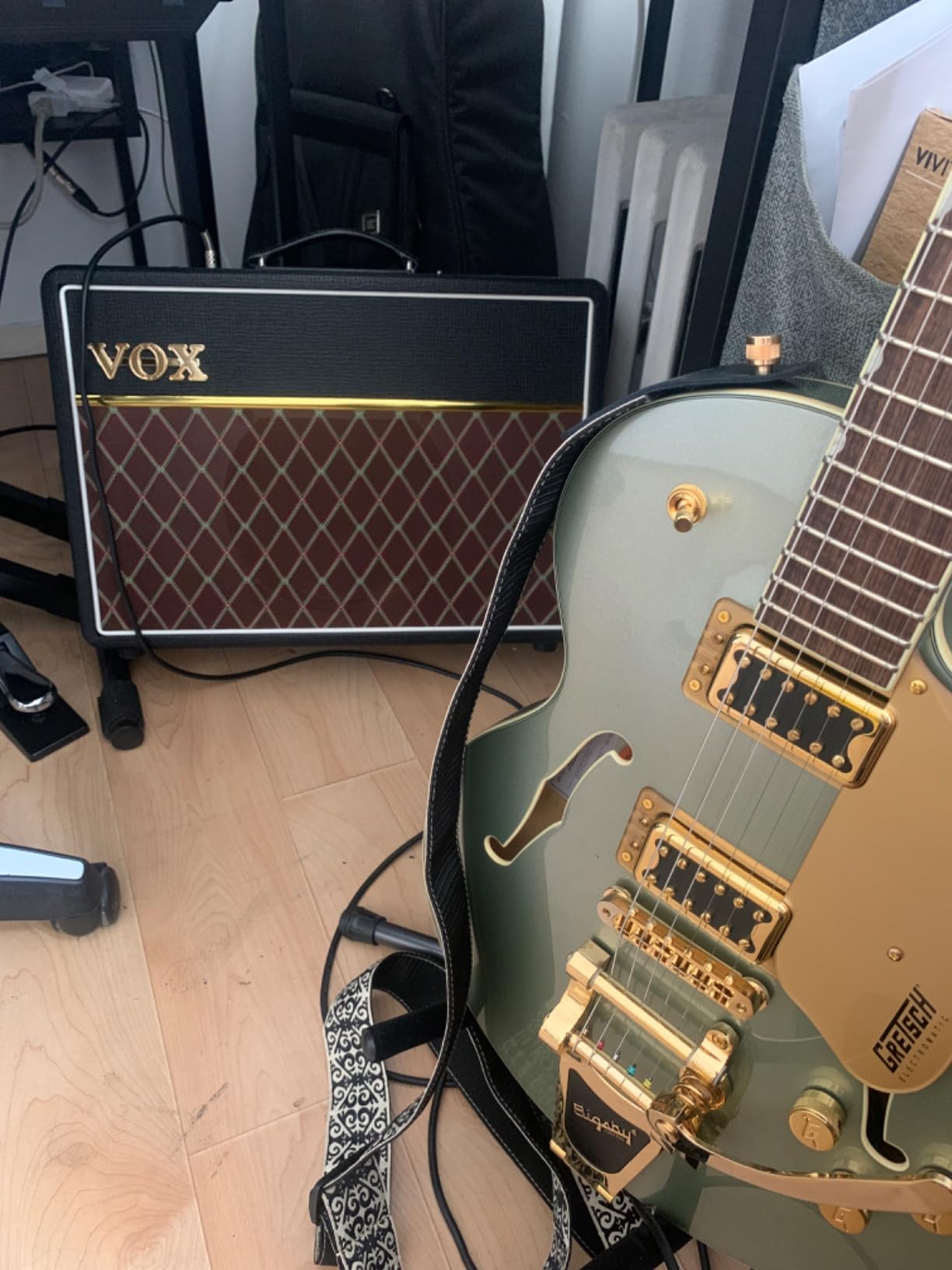 Vox AC10C1 1x10 inch 10 watt Guitar Tube Combo Amplifier | 1 Channel, 2 band EQ, Reverb, and Celestion Speaker customer photo 2