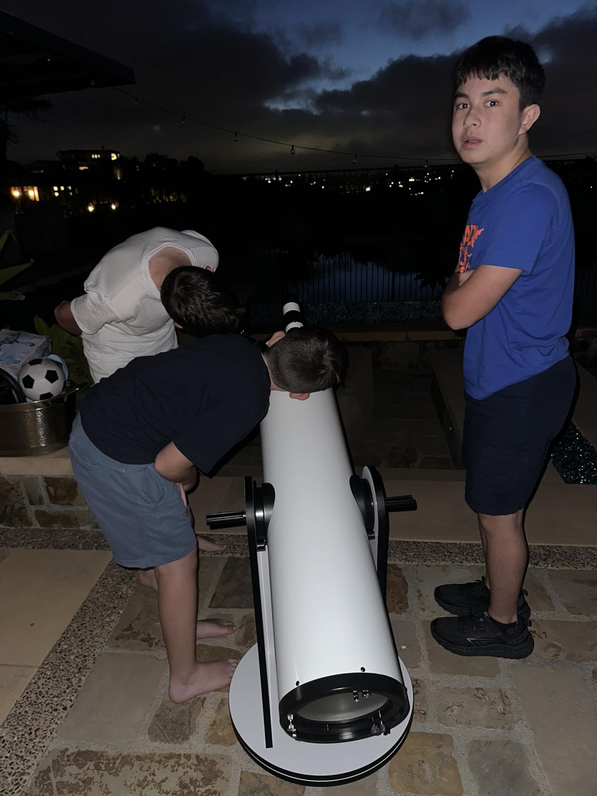 Sky-Watcher Classic 200 Dobsonian 8-inch Telescope - Solid-Tube, Simple Traditional Design, Easy to Use, Perfect for Beginners customer photo 1