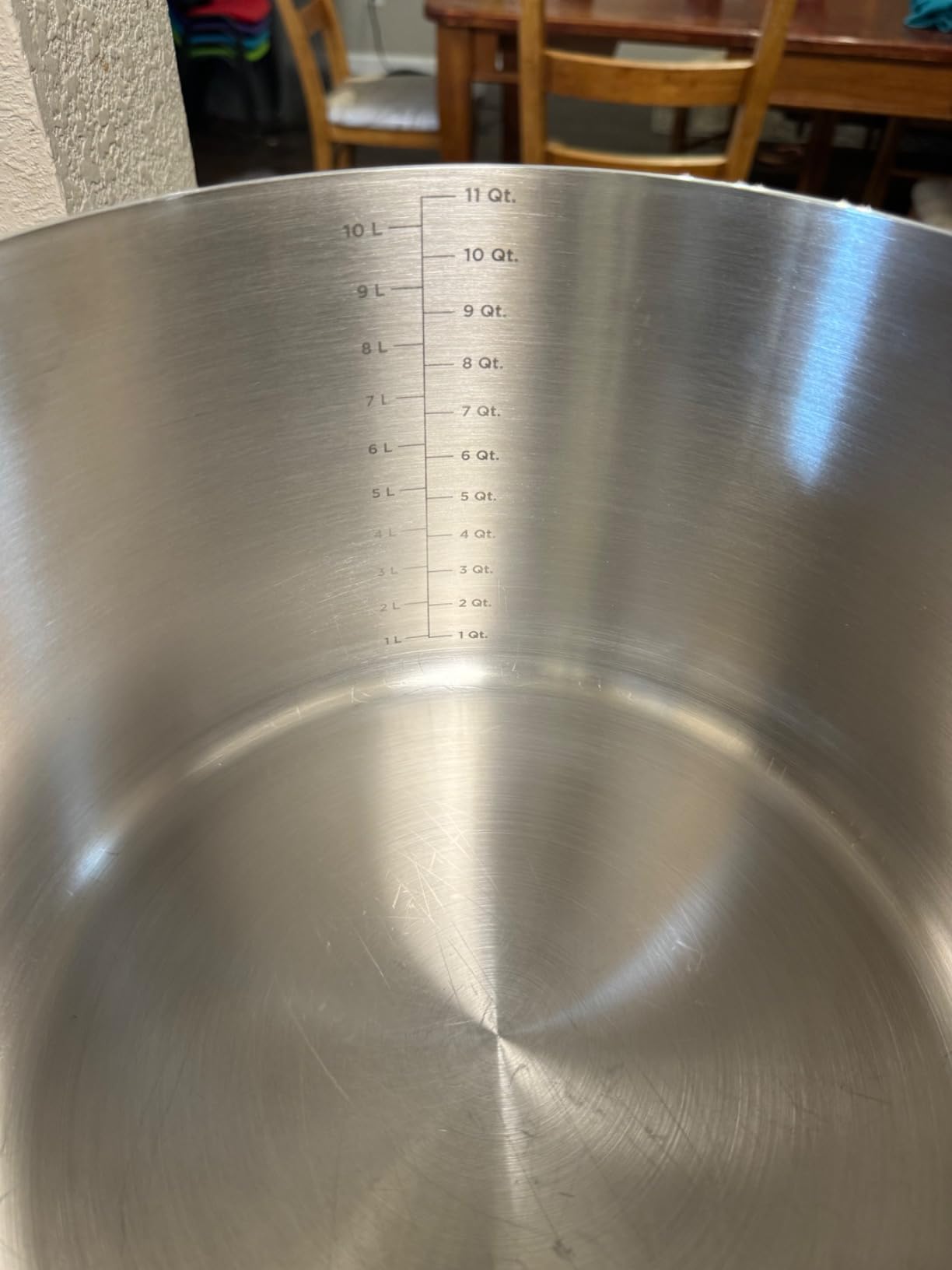 Viking 3-Ply Stainless Steel Stock Pot, 12 Quart Soup Cooking Pot with Lid, Kitchen Cookware, Dishwasher and Oven Safe, Induction Ready, Silver customer photo 2