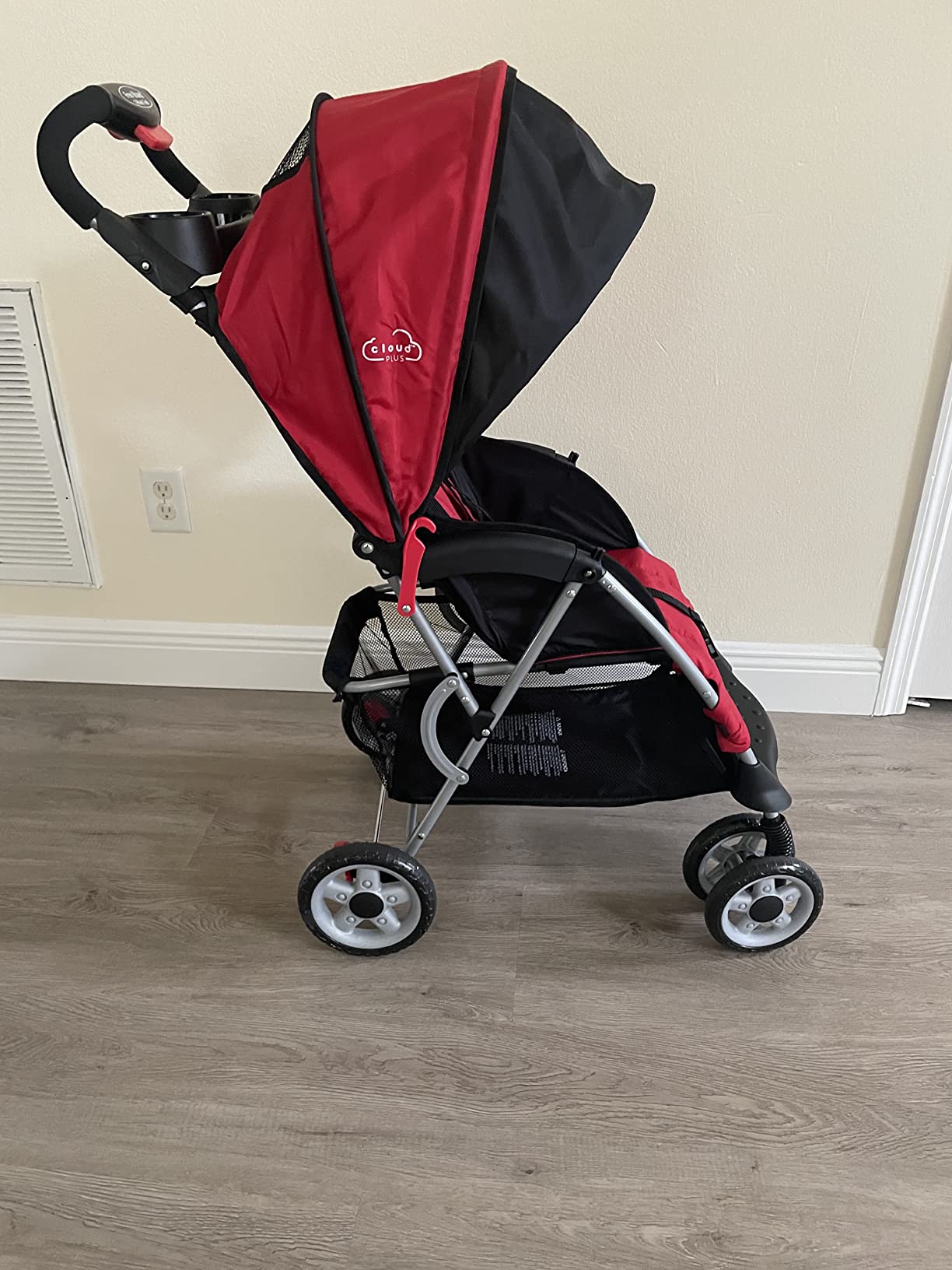 Kolcraft Cloud Plus Lightweight Umbrella Stroller for Toddlers with Reclining Seat, Large Storage Basket, Canopy, Infant & Parent Trays, Compact Fold for Summer Travel, Durable Frame, Slate Gray customer photo 1
