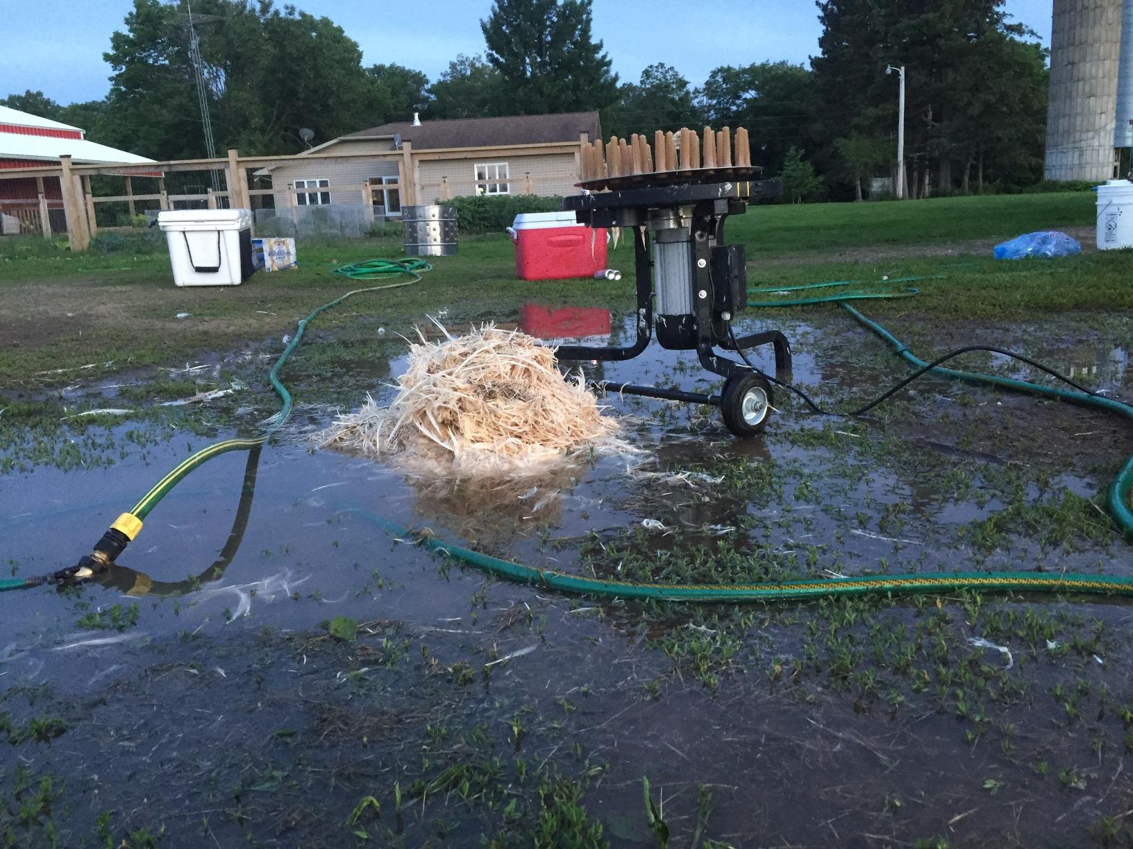 Yardbird 21833 Chicken Plucker, Stainless Steel, 1.5 HP Motor, 20-inch Drum, 110 Natural Soft Fingers, Integrated Irrigation Ring, Transport Wheels, Simple Debris Collection customer photo 2