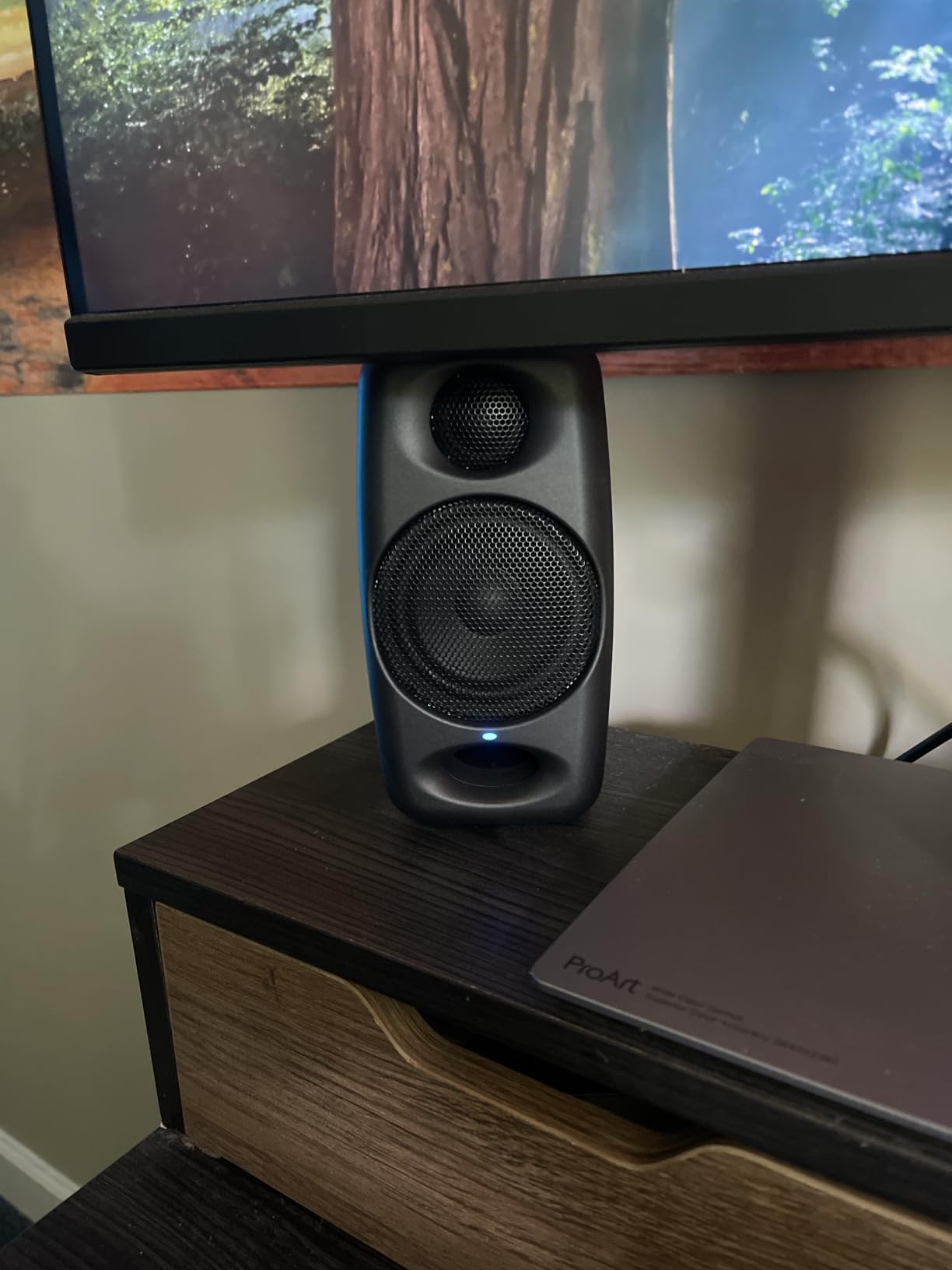 IK Multimedia iLoud Micro Monitor 50W Portable Wireless Bluetooth Studio Reference Monitors - Dual Speakers for Music Production, Mixing, Mastering customer photo 1