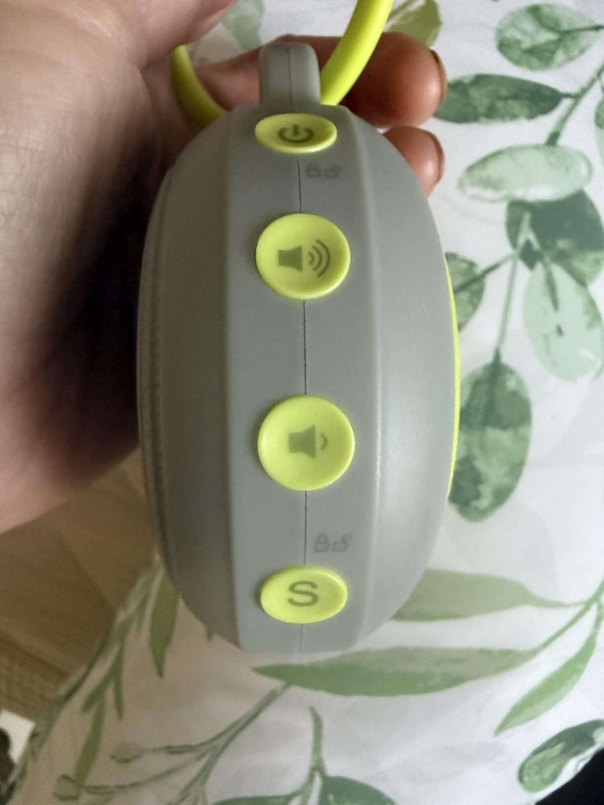 Yogasleep Hushh Portable White Noise Sound Machine for Baby, 3 Soothing Natural Sounds with Volume Control, Compact Size, Noise Canceling for Sleep Aid, Office Privacy, & Meditation, Registry Gift customer photo 2