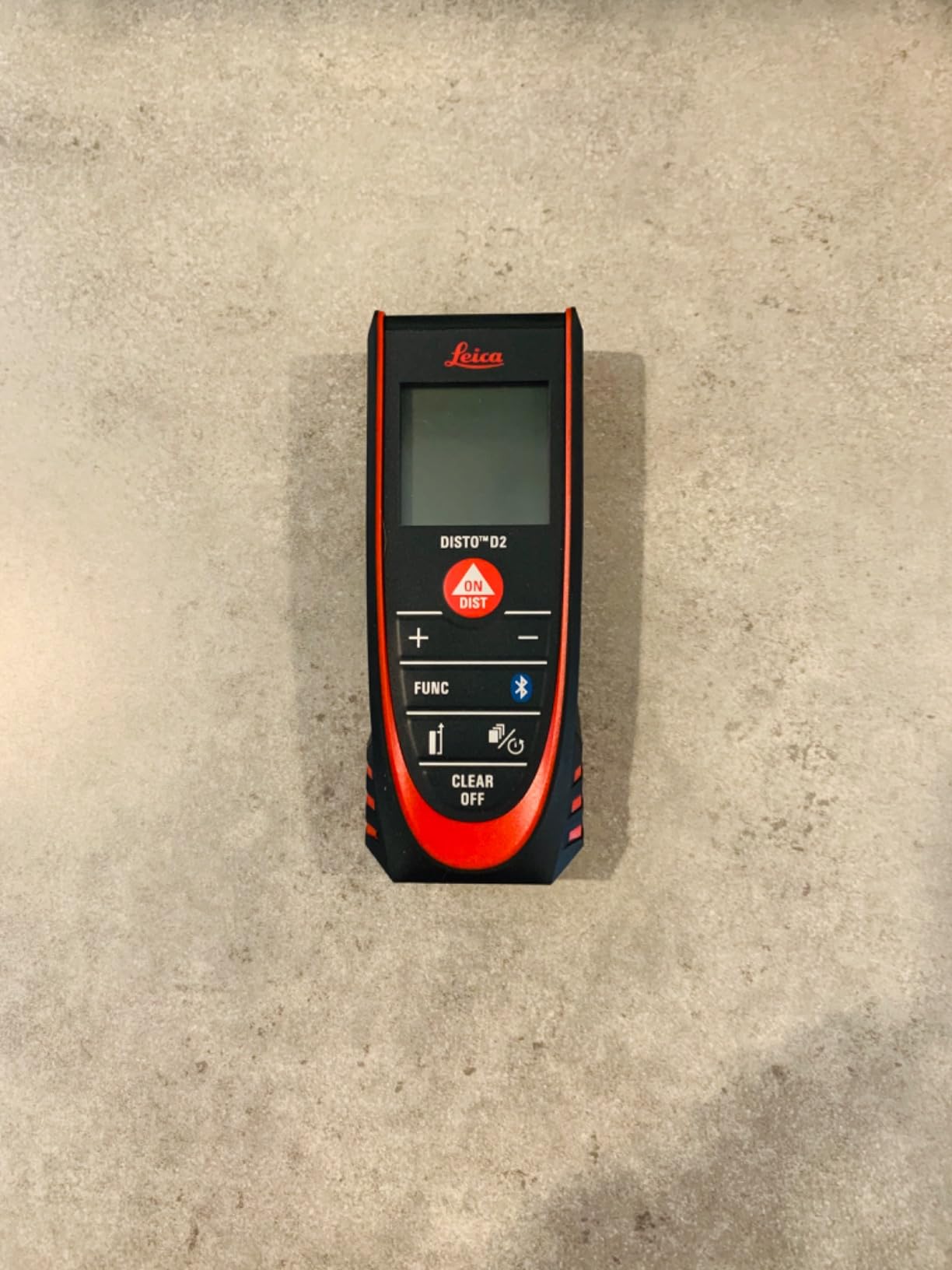 Leica Geosystems DISTO D2 New 330ft Laser Distance Measure with Bluetooth 4.0, Black/Red customer photo 2