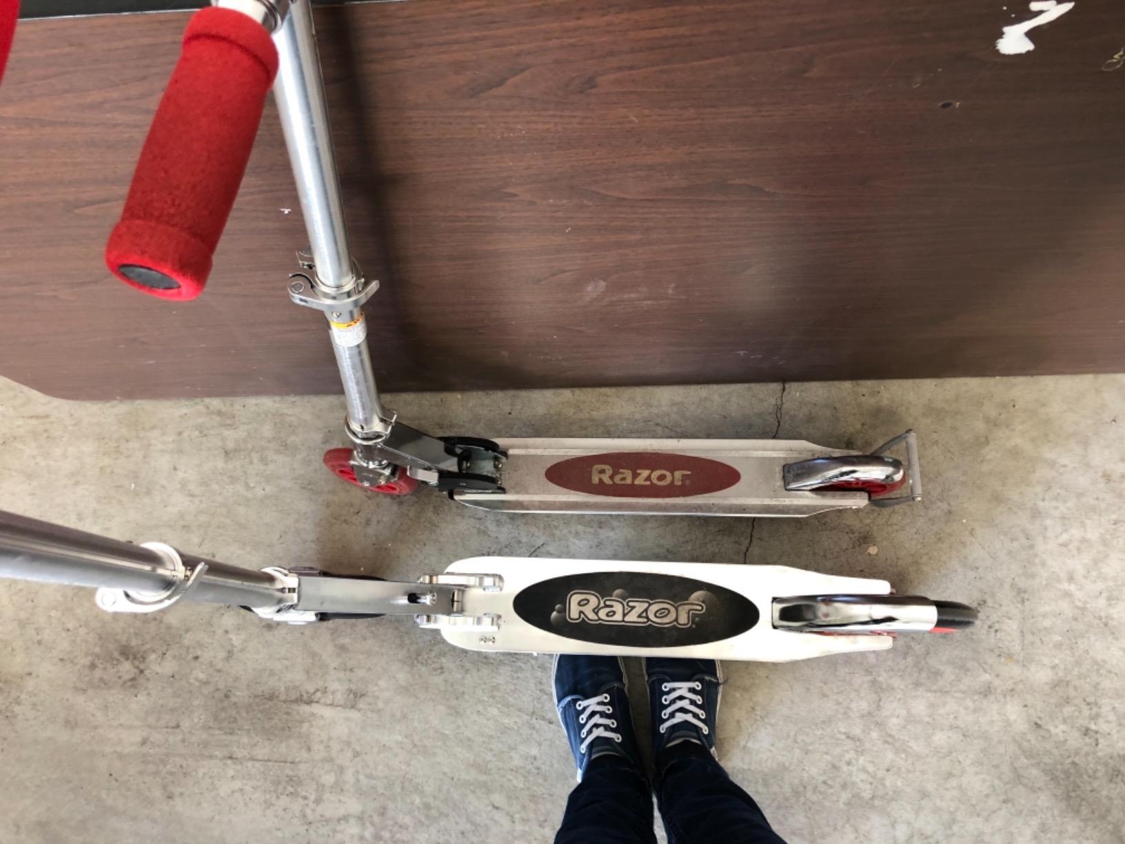Razor A5 Lux Kick Scooter for Kids Ages 8+ - 8