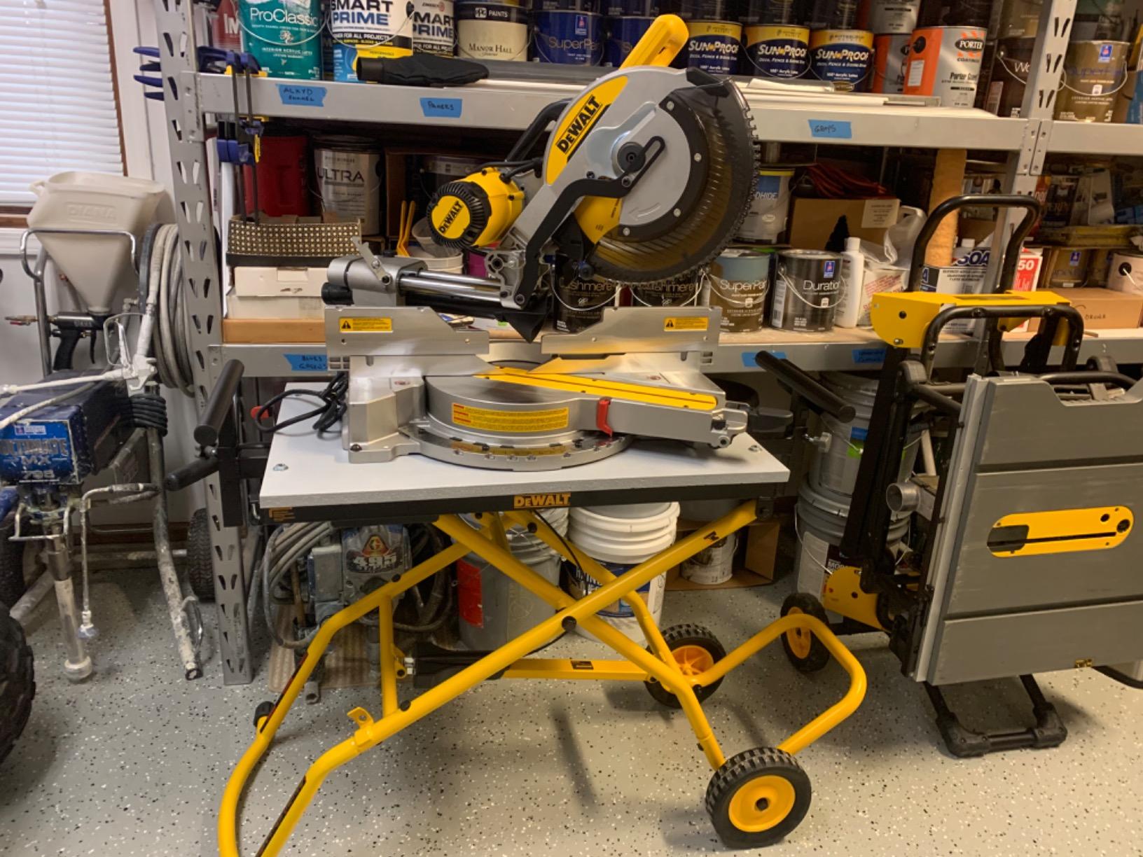 DEWALT Miter Saw, 12 Inch Double Bevel Sliding Compound Miter Saw, Includes Blade Wrench and Clamp, Increased Crosscut Capacity, Powerful 3800 RPM Motor 15 Amp (DWS779) customer photo 2