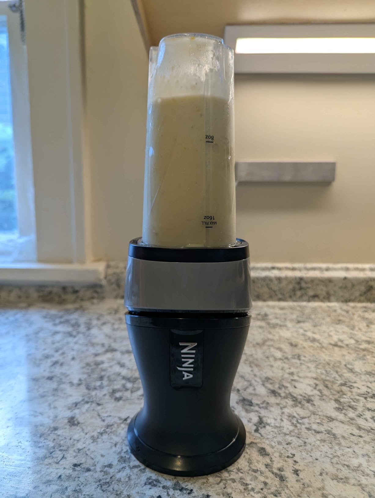 Ninja Fit Compact Personal Blender | For Smoothies, Shakes & Frozen Drinks | (2) 16-oz. To-Go Cups with Spout Lids | 700-Watt Countertop | Black | QB3001SS customer photo 2
