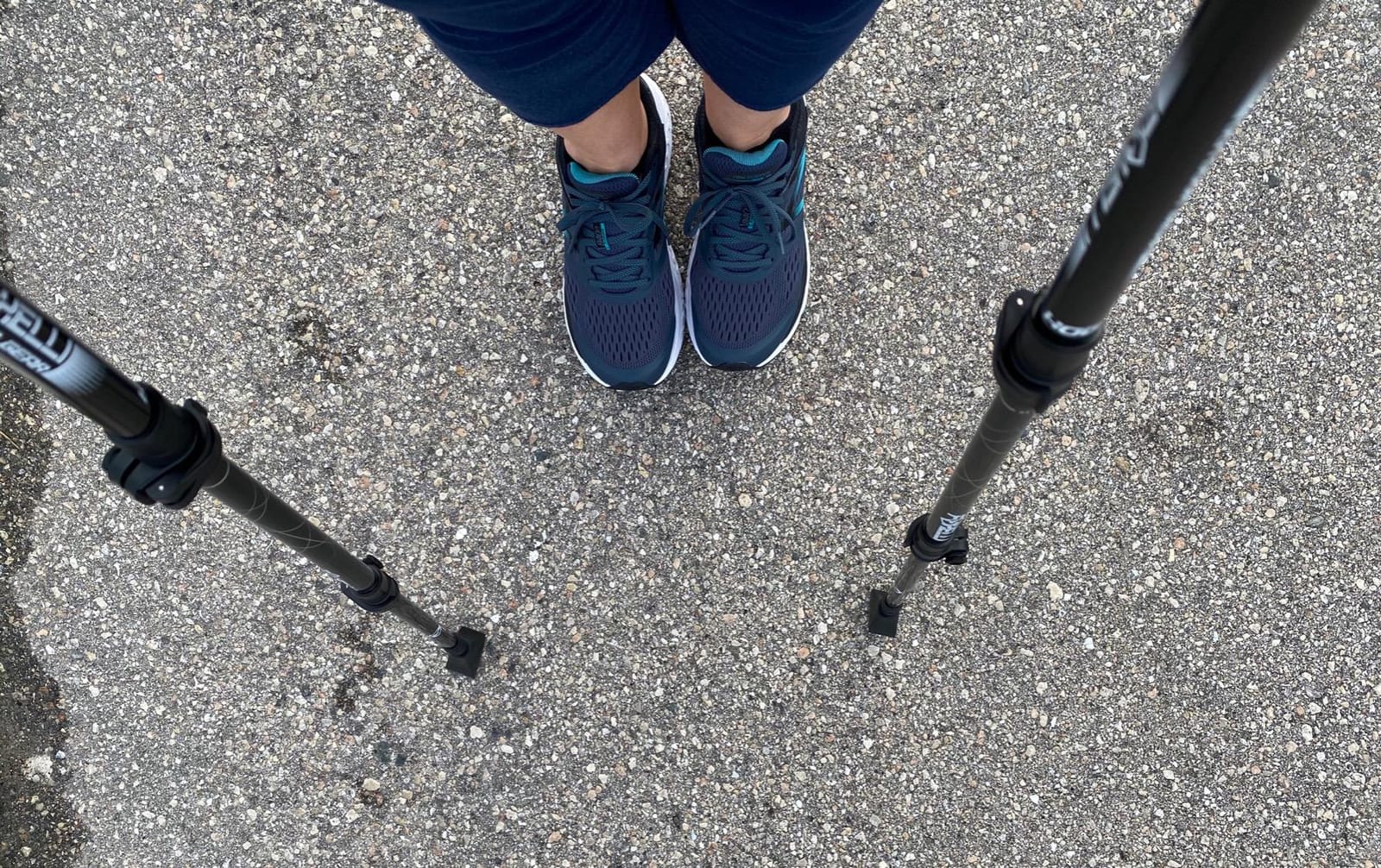 Foxelli Carbon Fiber Trekking Poles - Lightweight Collapsible Hiking Poles with Cork Grips, Quick Flip Locks & All-Terrain Accessories - Adjustable Height Hiking Sticks for Men & Women customer photo 2