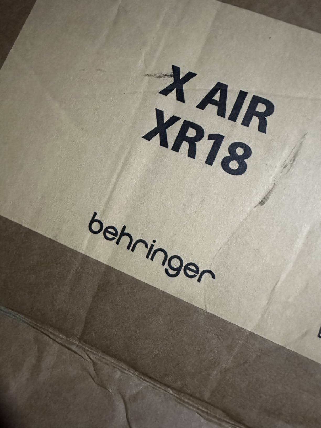 Behringer X AIR XR18 18-Channel, 12-Bus Digital Mixer for iPad/Android Tablets with 16 Programmable Midas Preamps, Integrated Wifi Module and Multi-Channel USB Audio Interface customer photo 1