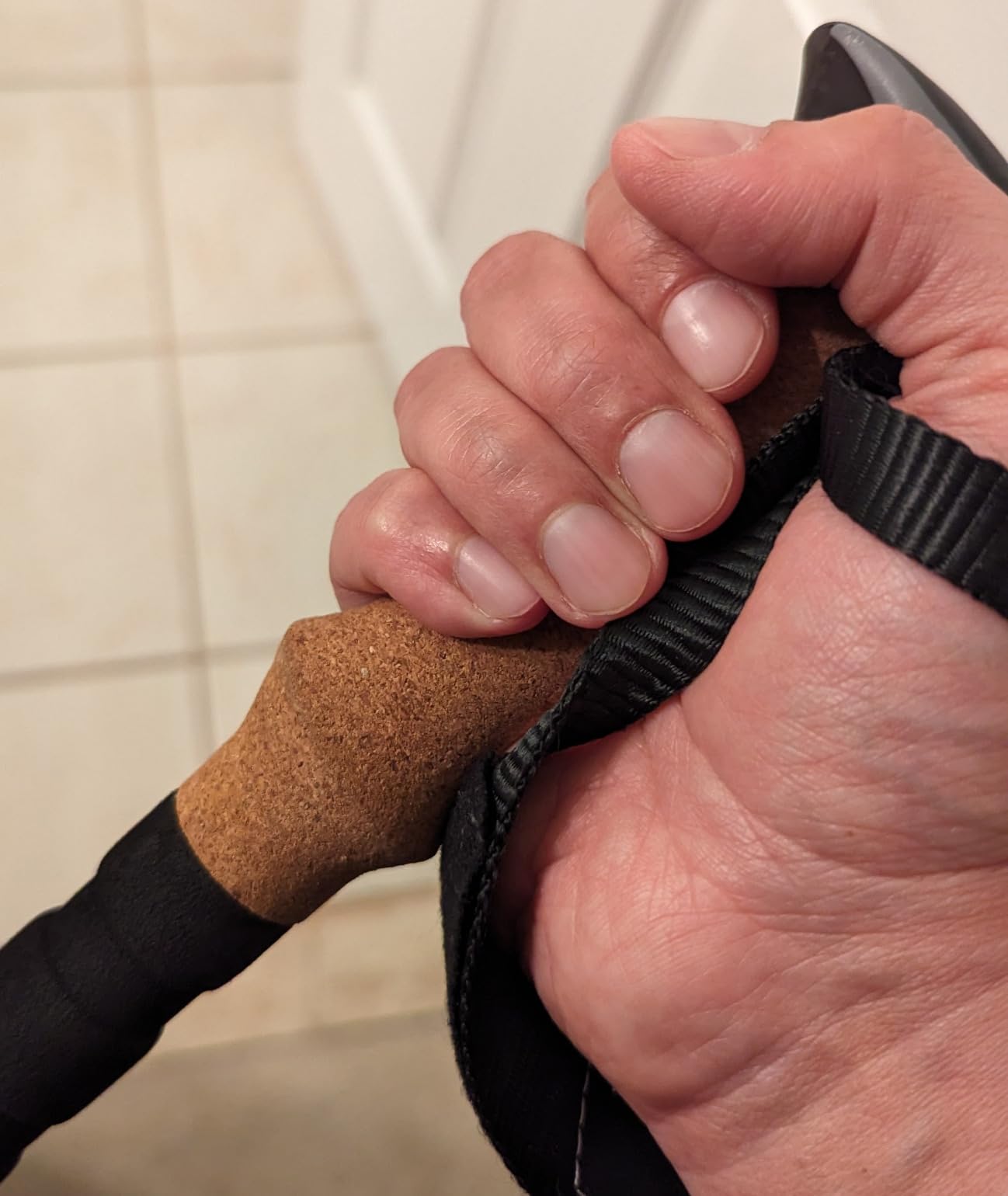 Cascade Mountain Tech Lightweight Aircraft-Grade Aluminum Trekking Poles with Extended Down Grip Plus Tip Kit customer photo 2