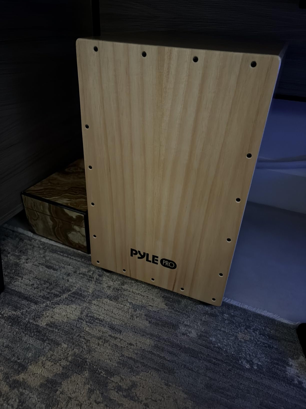 Pyle Jam - Wooden Cajon - Handcrafted Stringed Lightweight Percussion Box With Internal Guitar Strings, Rubber Capped Feet, Suitable For All Ages customer photo 1