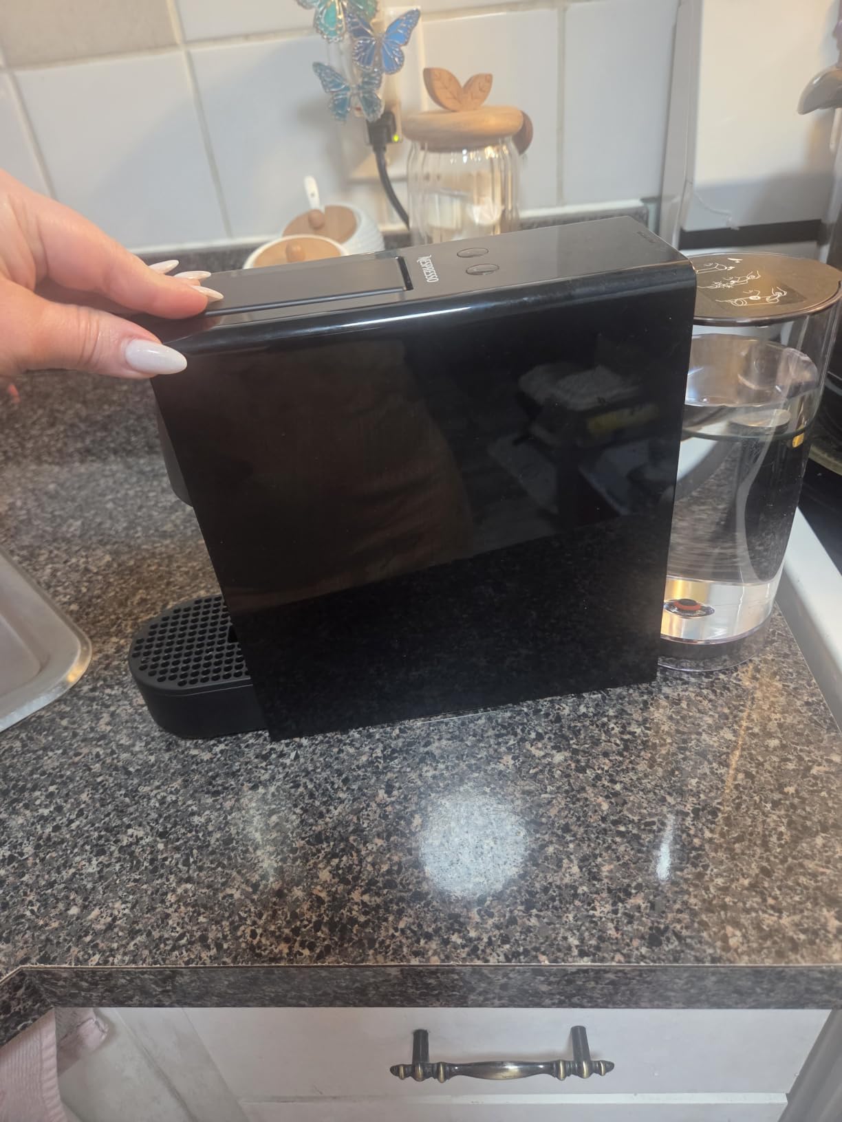 Breville Nespresso Original Essenza Mini Espresso Machine, Piano Black Compact, 19 Bar Pressure, 25 Second Heat-Up, 2 Programmable Cup Sizes customer photo 1