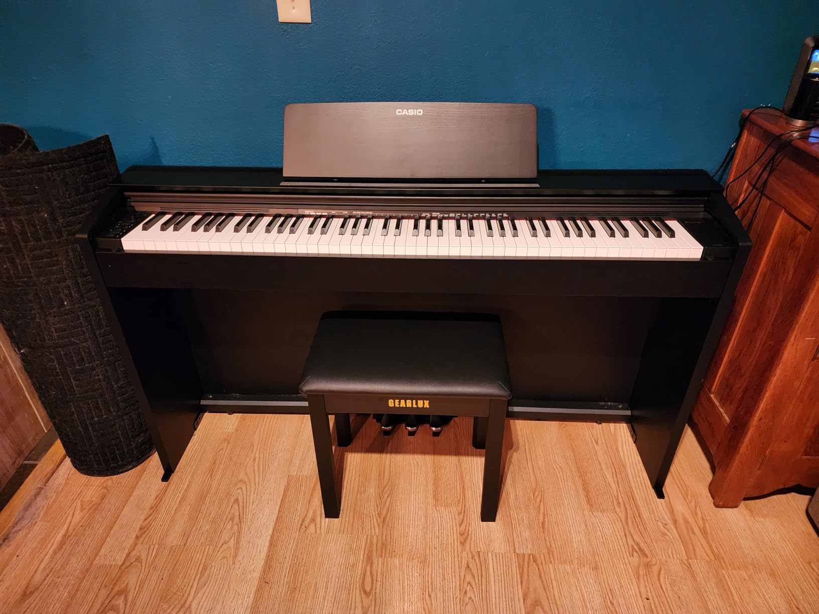 Casio PX-870 Privia Digital Piano - Black Bundle with Furniture Bench, Headphones, Instructional Book, Online Lessons, Instructional DVD, and Austin Bazaar Polishing Cloth customer photo 2