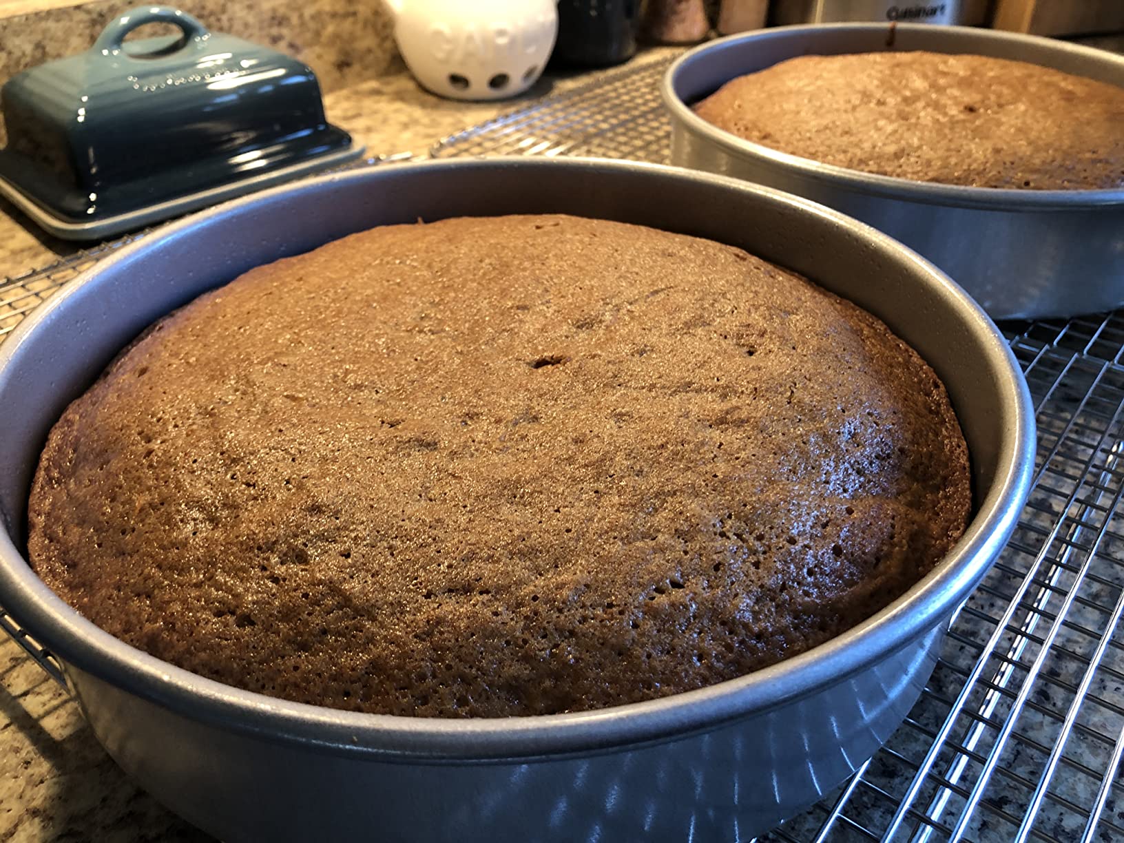 USA Pan Bakeware Round Cake Pan, 9 inch, Nonstick & Quick Release Coating, Made in the USA from Aluminized Steel, Set of 2 customer photo 2