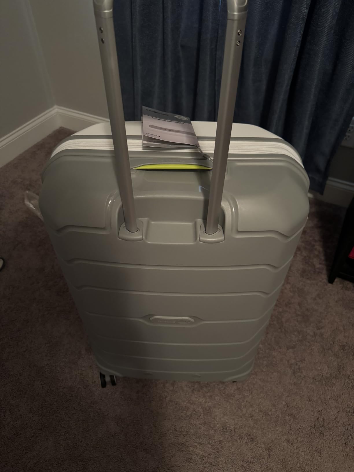 Samsonite Freeform Hardside Carry-On Luggage with Spinner Wheels - Hardshell Suitcase - TSA, Airline-Approved - Expandable Hard Shell, Smooth Rolling Wheels for Lightweight Travel - Navy customer photo 1