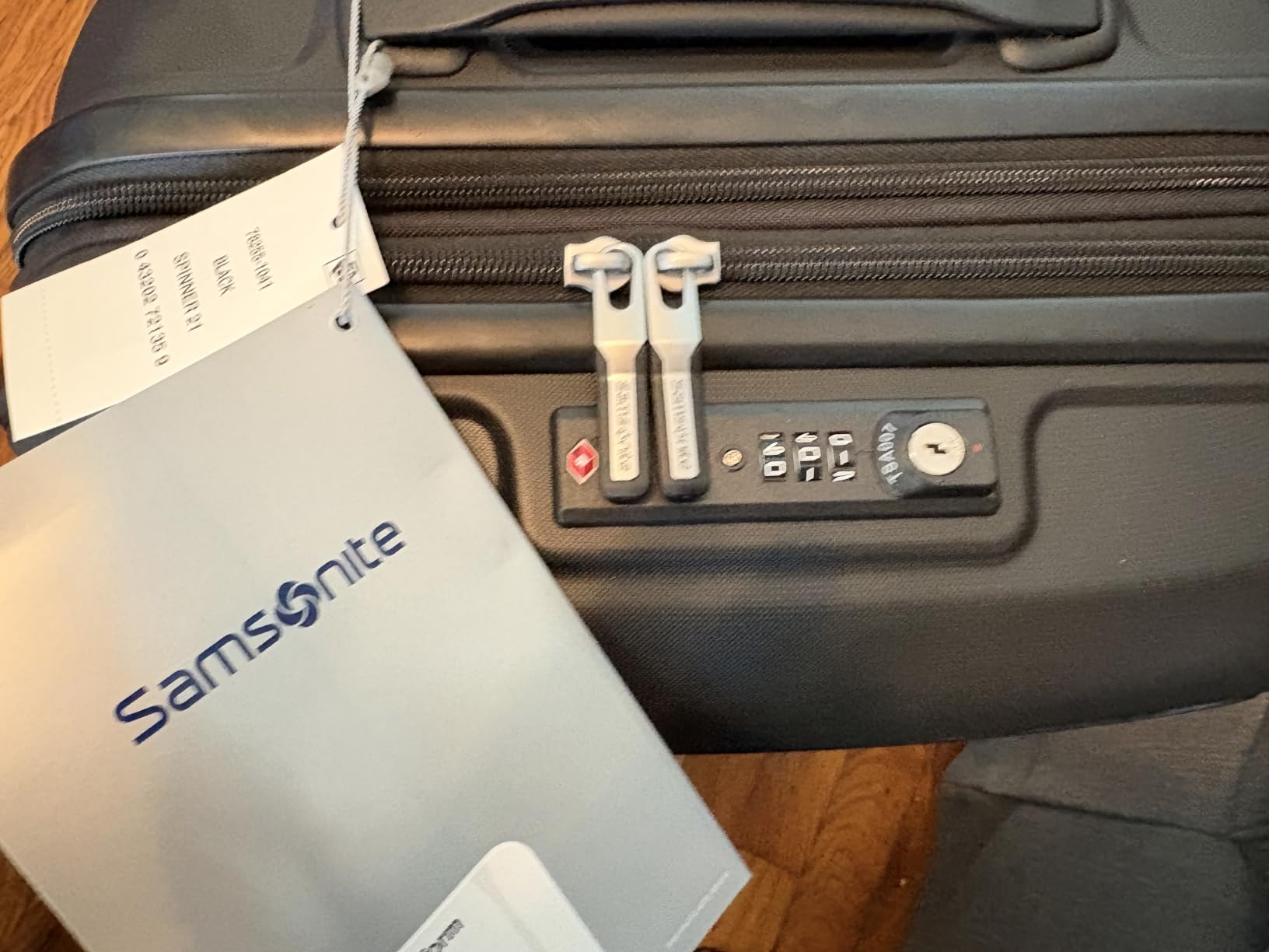 Samsonite Freeform Hardside Carry-On Luggage with Spinner Wheels - Hardshell Suitcase - TSA, Airline-Approved - Expandable Hard Shell, Smooth Rolling Wheels for Lightweight Travel - Navy customer photo 2