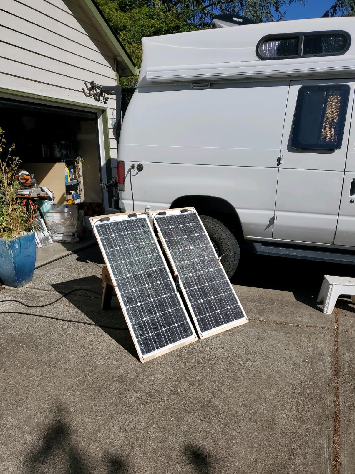 Renogy Flexible Solar Panel 100 Watt, 240 Degree Ultra Flex Bendable | 100W Flexible Solar Panel for Marine RV Cabin Van Car Boat Curve Surfaces Off-Grid Systems, 0.1 Inch Lightweight, IP68 customer photo 1
