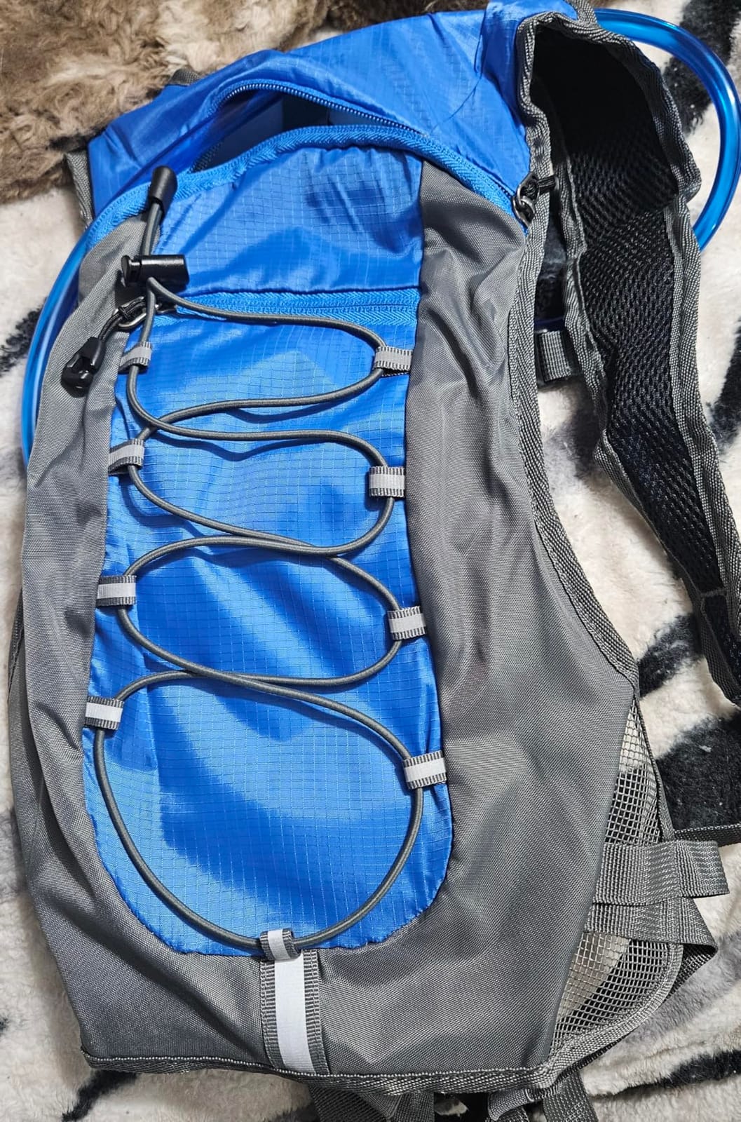 Unigear Hydration Pack Backpack with 2L Water Bladder for Hiking & Cycling | Lightweight Water Backpack For Running, Biking, Climbing And Camping, 70 Oz Bladder, Hydration Backpack For Hiking customer photo 2