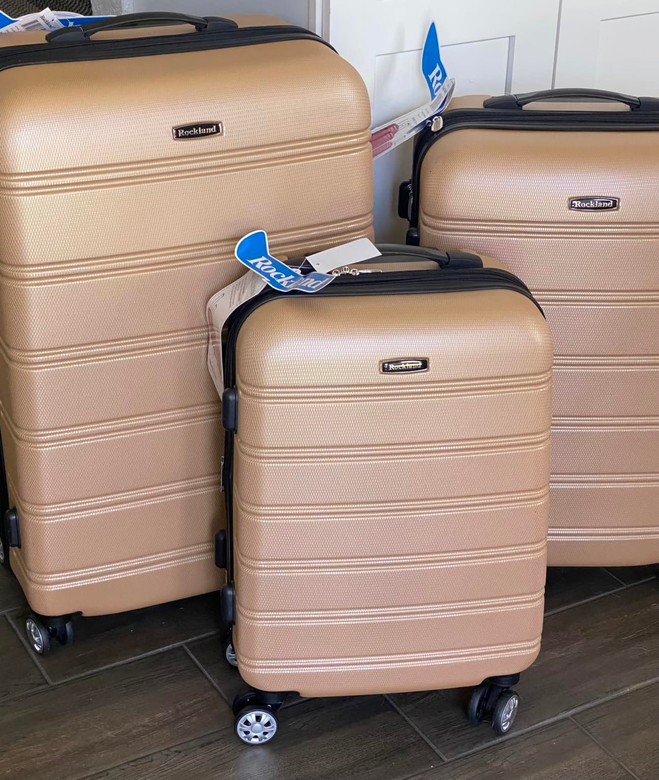 Rockland Melbourne Hardside Expandable Spinner Wheel Luggage, Mint, Checked Large 28