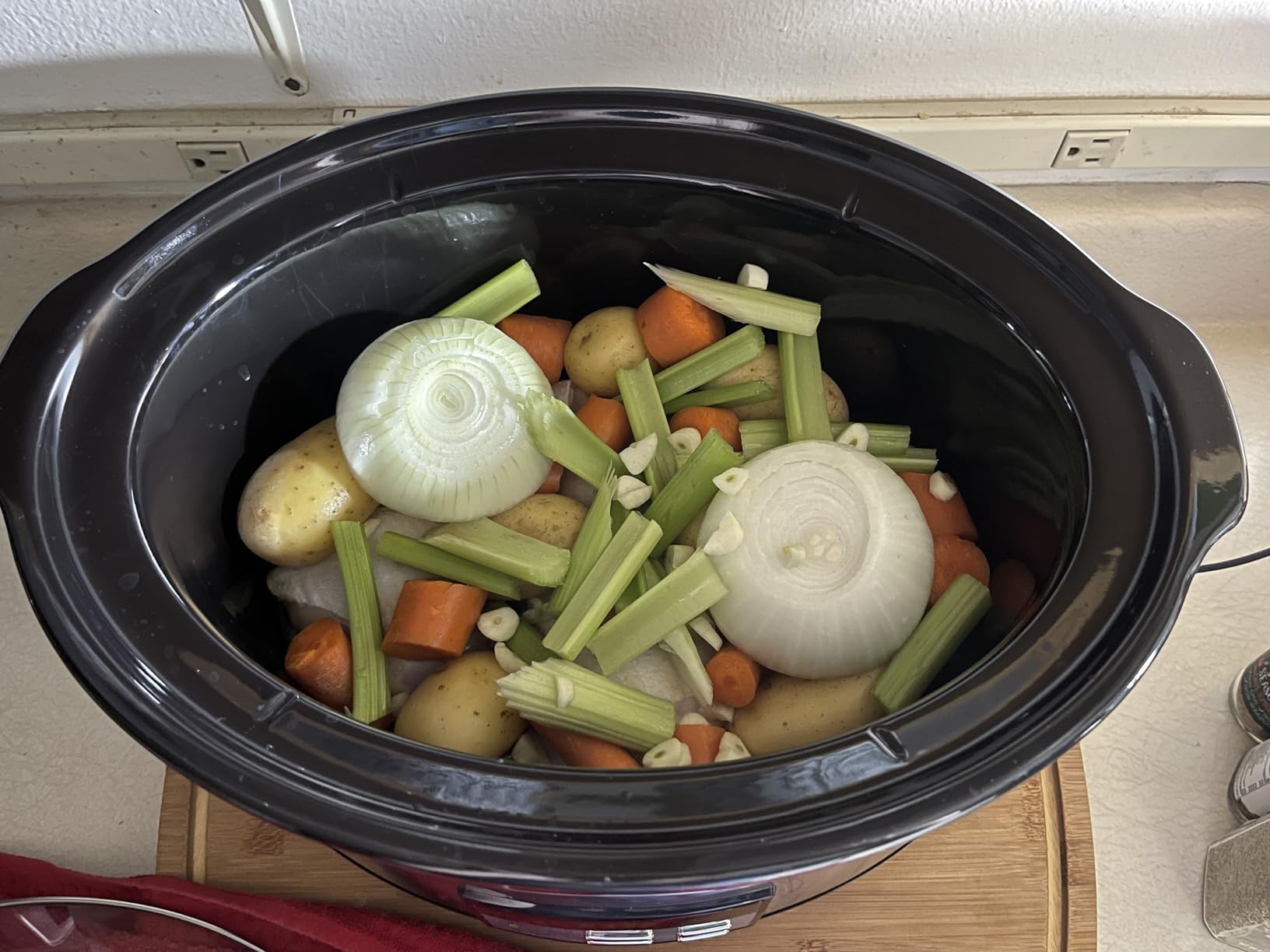 Crock-Pot Large 8-Quart Programmable Slow Cooker with Auto Warm Setting Black Stainless Steel customer photo 1