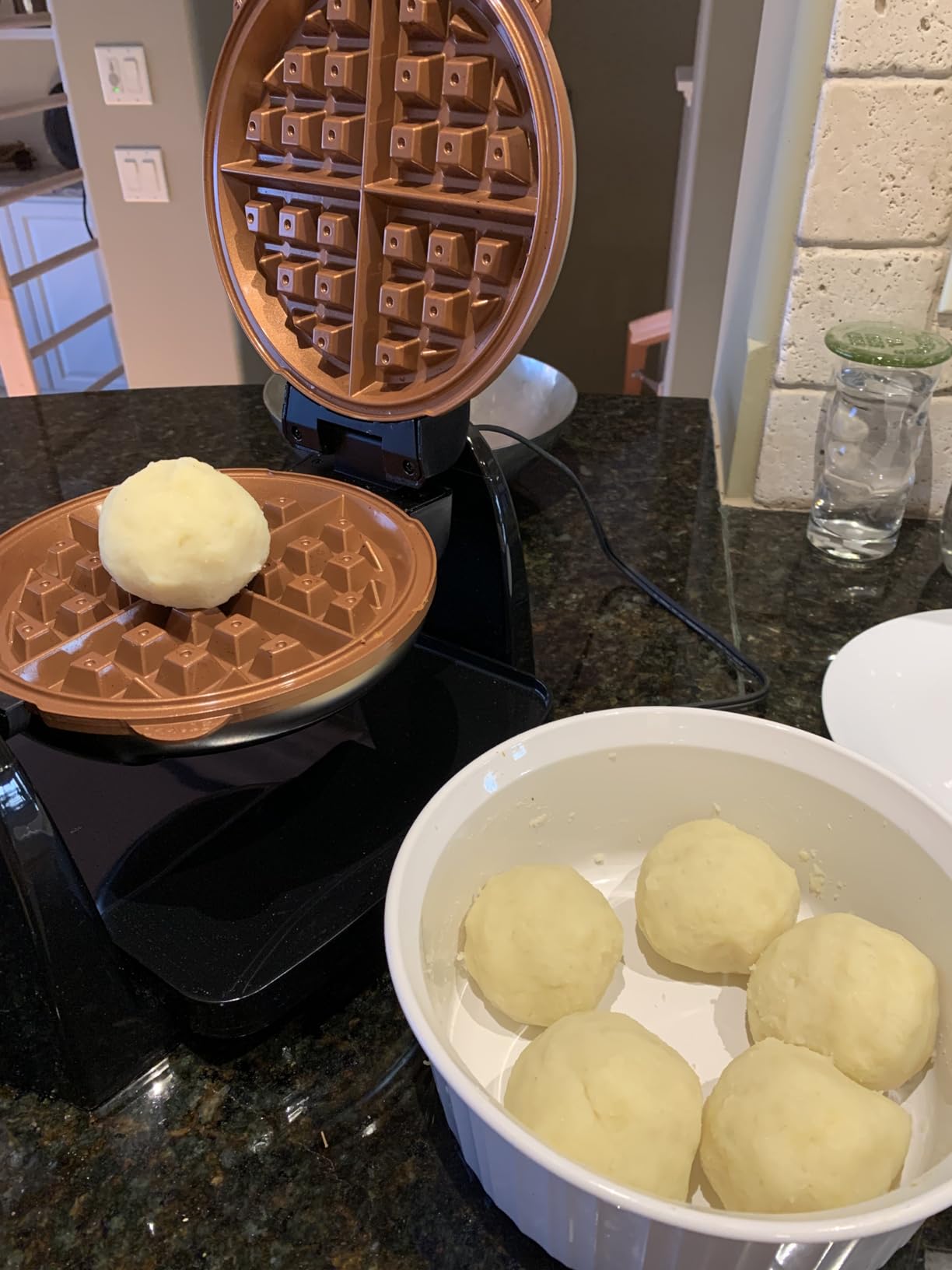 Hamilton Beach Belgian Waffle Maker with Removable PFAS-Free Durathon Nonstick Coated Plates, Easy Flip, Ceramic Grids, Black (26031) customer photo 2