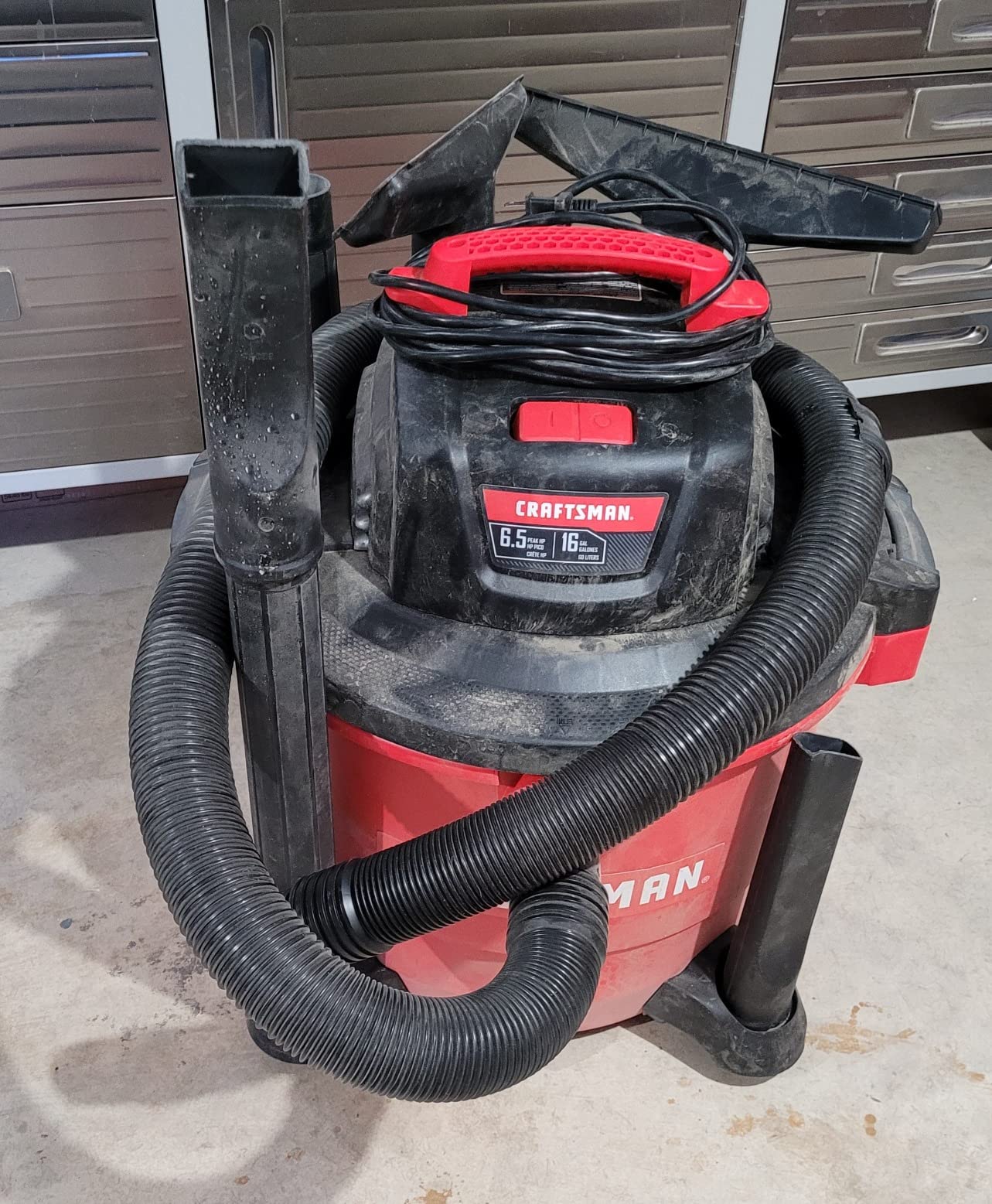 CRAFTSMAN CMXEVBE17595 16 Gallon 6.5 Peak HP Wet Dry Shop Vacuum | Heavy-Duty Wet and Dry Vac with Filter, Dust Bag, Hose and Attachments for Home Projects & Renovations customer photo 1