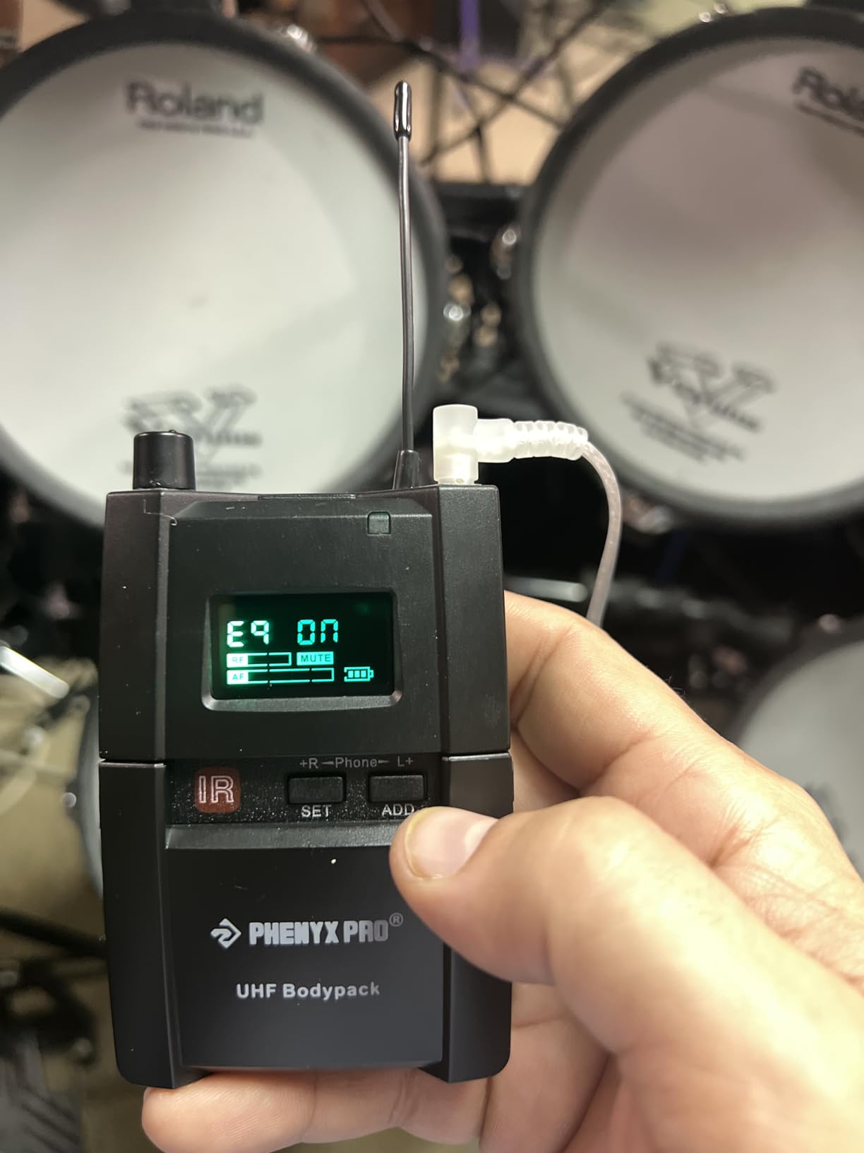 Phenyx Pro UHF Stereo Wireless in Ear Monitor System, Wireless IEM, 900MHz Band Selectable Frequency, Rack Mountable, 160 ft. Operation, Suitable for Stage, Studio, Exhibit, Lecture, Speech (PTM-10) customer photo 1