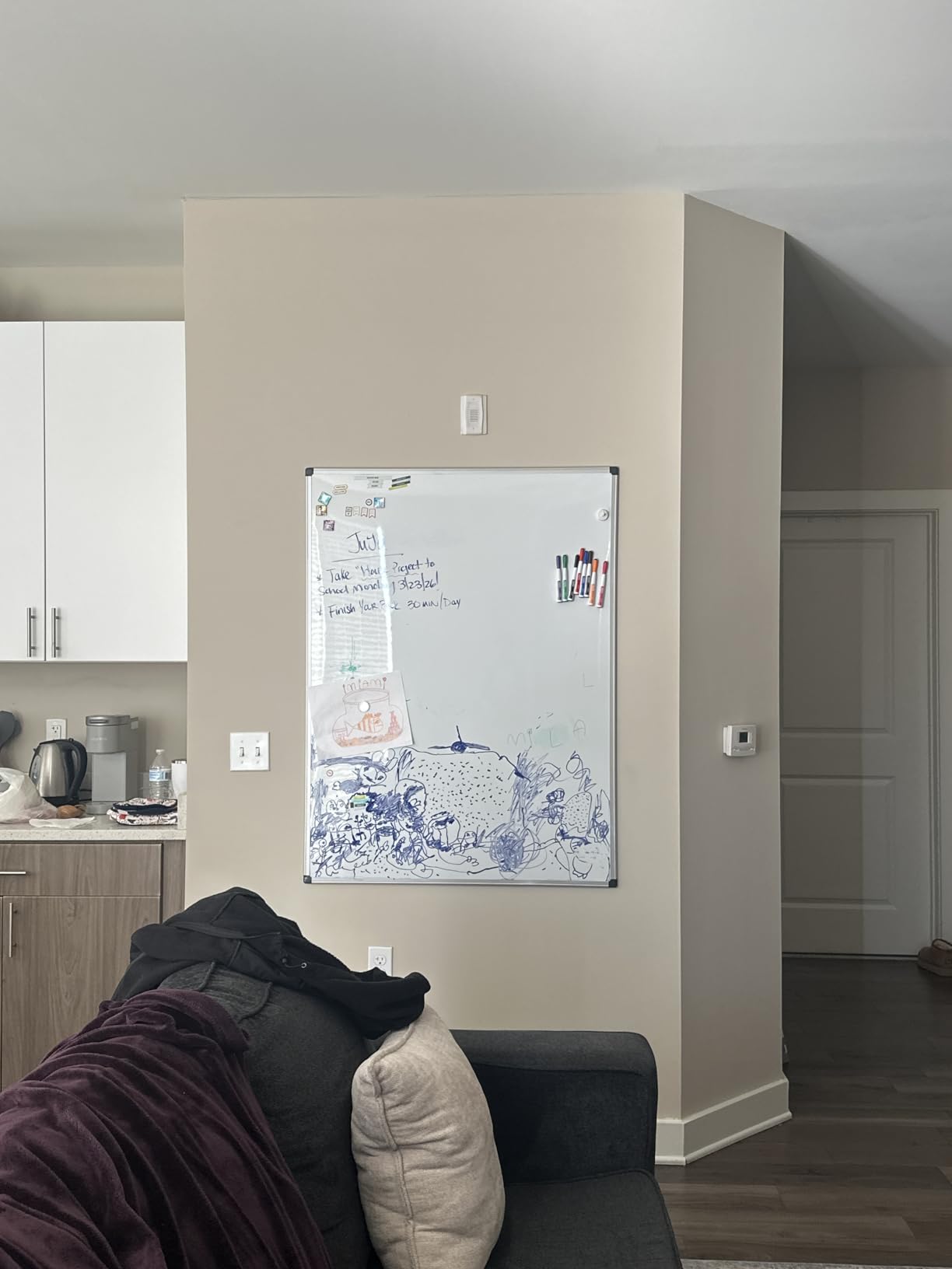 Amazon Basics Magnetic Dry Erase Whiteboard, 36 x 48-inch, Aluminum Frame, Silver/White, Easy to Install customer photo 2