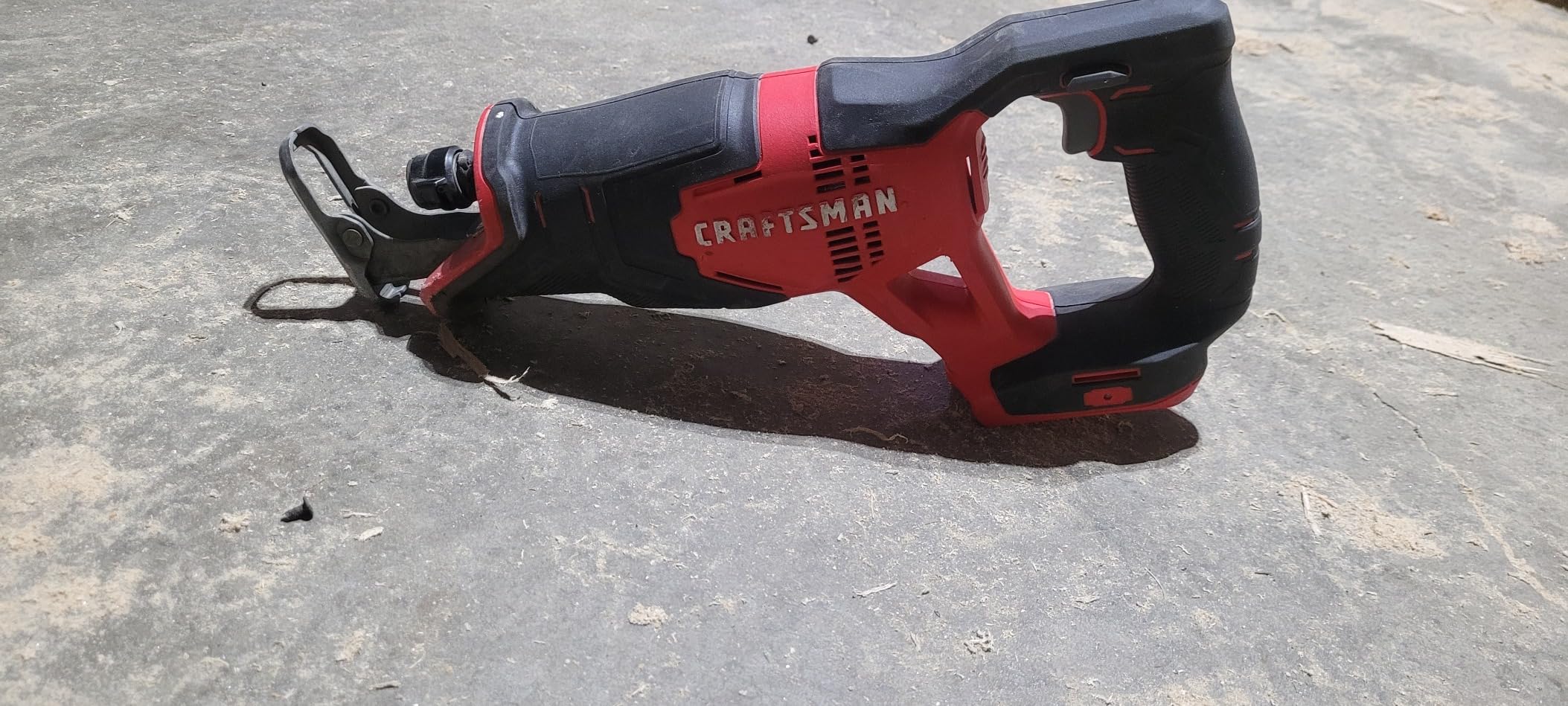 CRAFTSMAN V20 Reciprocating Saw, Cordless, 3,000 RPM, Variable Speed Trigger, Quick Easy Blade Change, Bare Tool Only (CMCS300B) customer photo 1