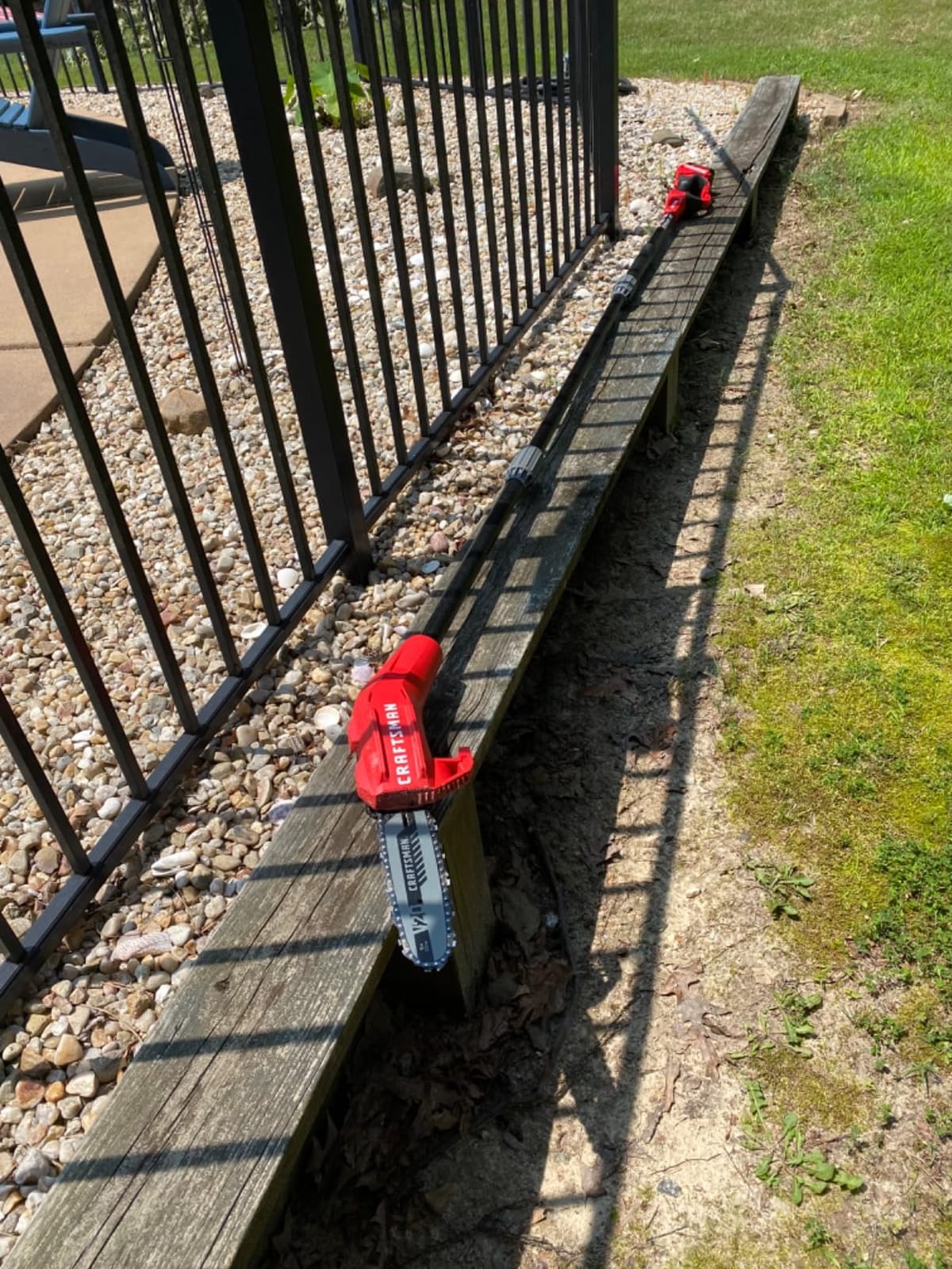 CRAFTSMAN V20 Cordless Pole Saw, 14-Foot, Battery and Charger Included, Pole Saws for Tree Trimming, Up to 325 Cuts per Charge, 4.0Ah, Electric Tree Trimmer (CMCCSP20M1) customer photo 2